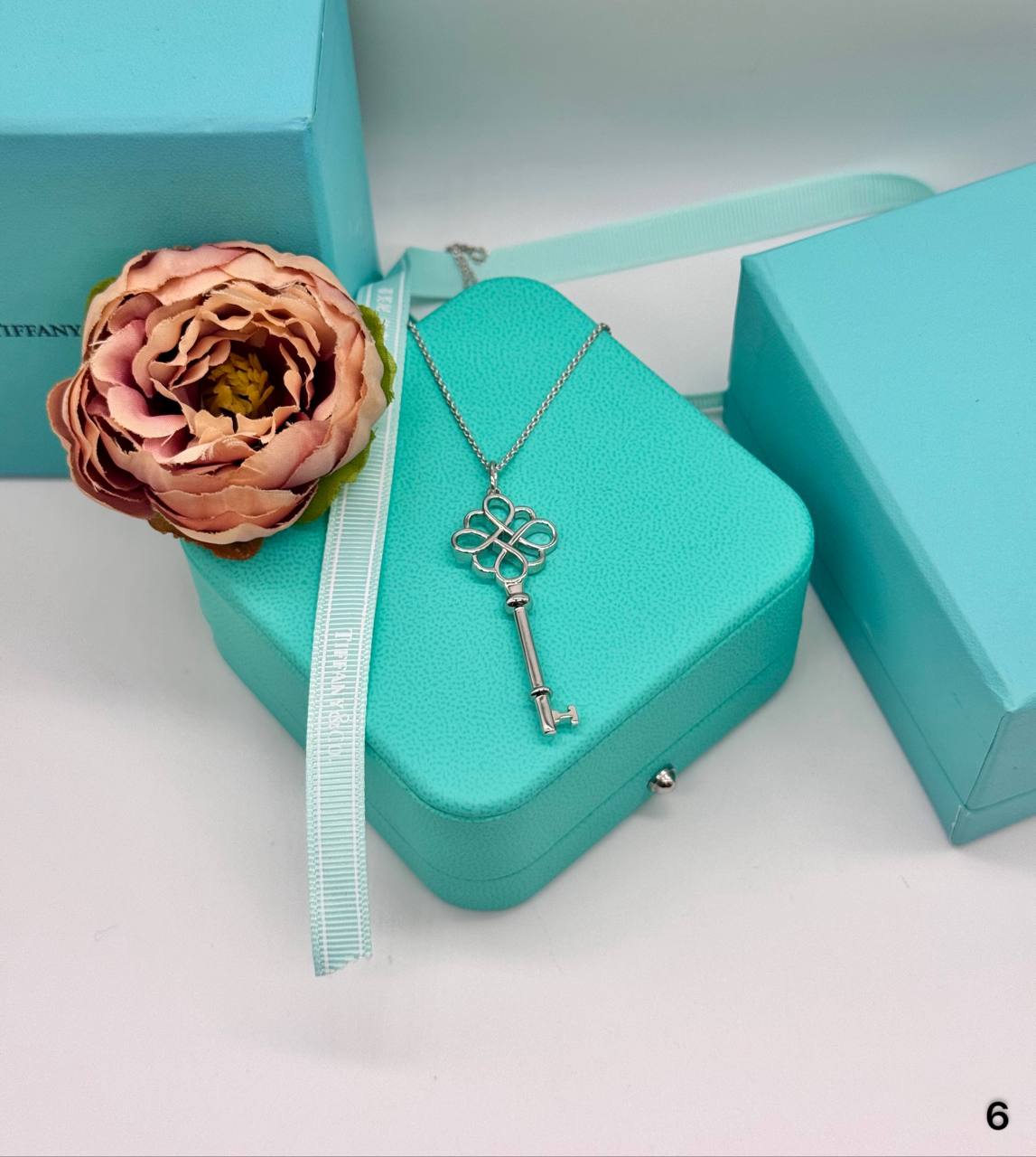 Фото Подвеска на цепочке Tiffany & Co Keys S8734