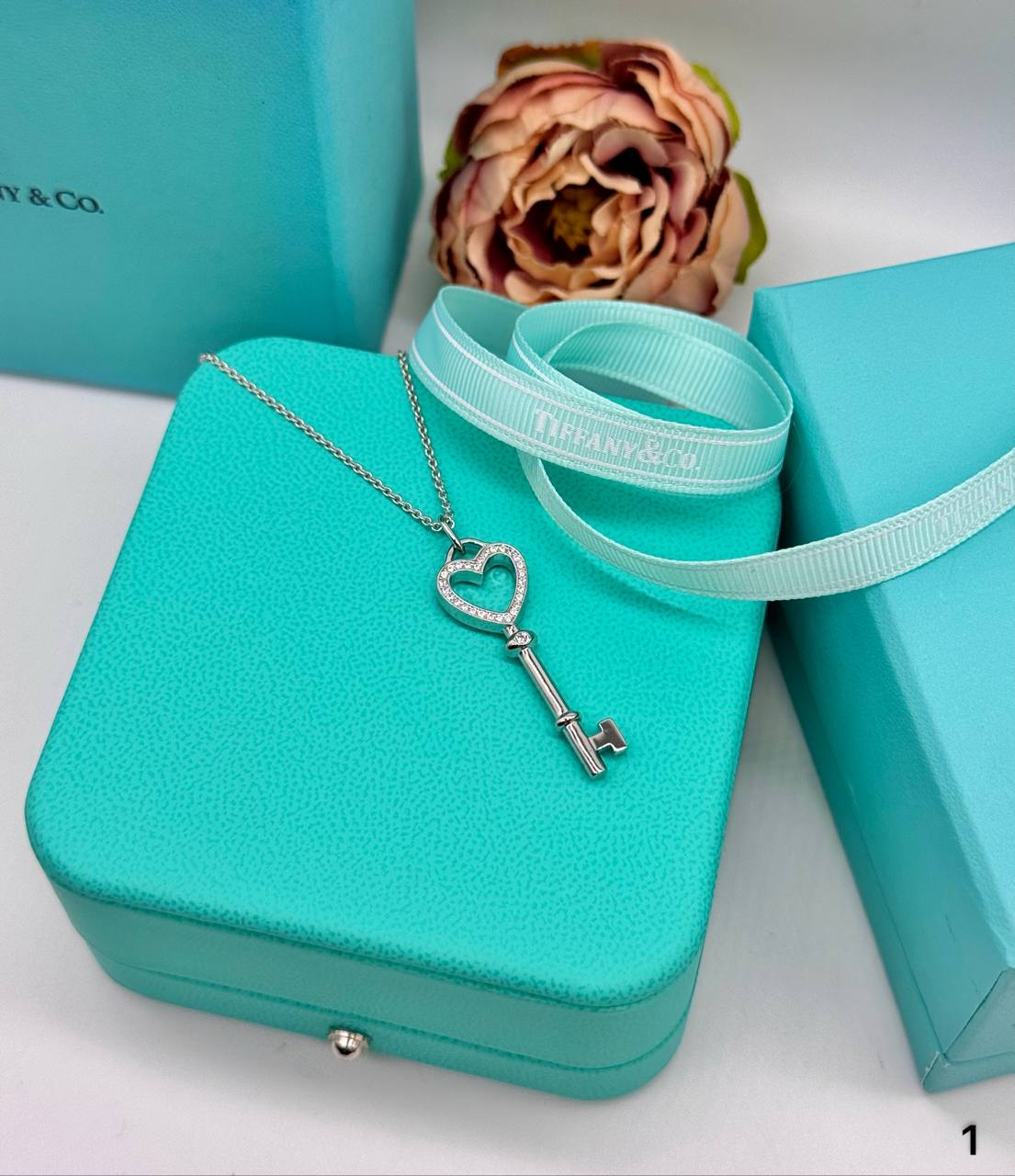 Фото Подвеска на цепочке Tiffany & Co Keys S8735