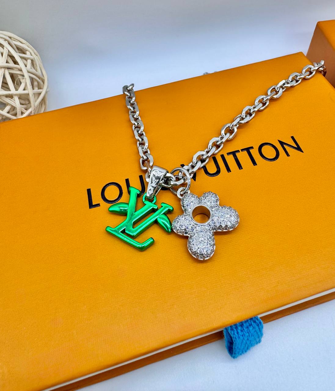 Фото Колье Louis Vuitton S9056
