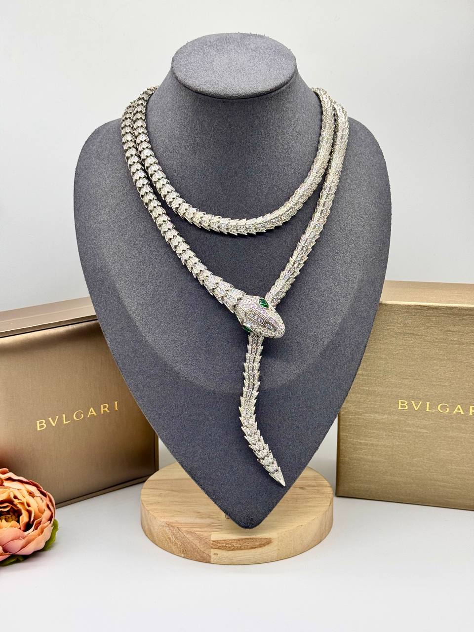 Фото Колье-пояс Bvlgari Serpenti S9074