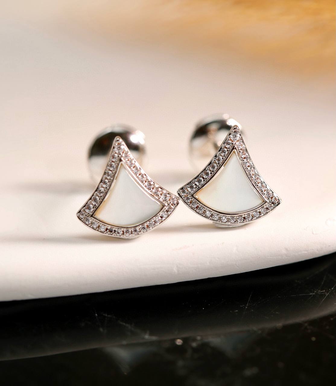 Фото Серьги Bvlgari Diva's Dream S9114