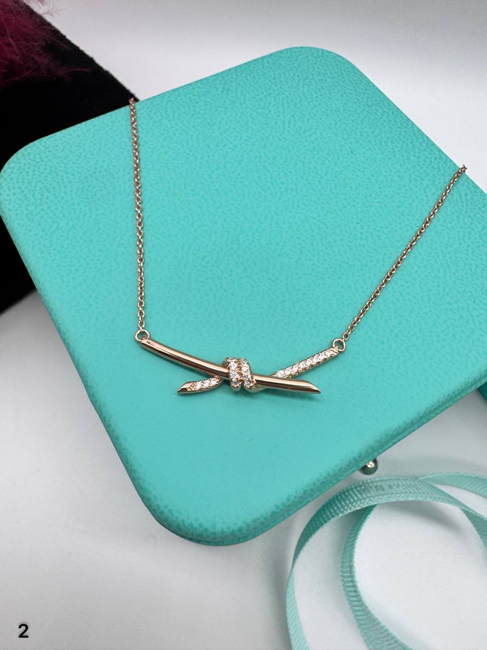 Фото Колье Tiffany & Co Knot S9165