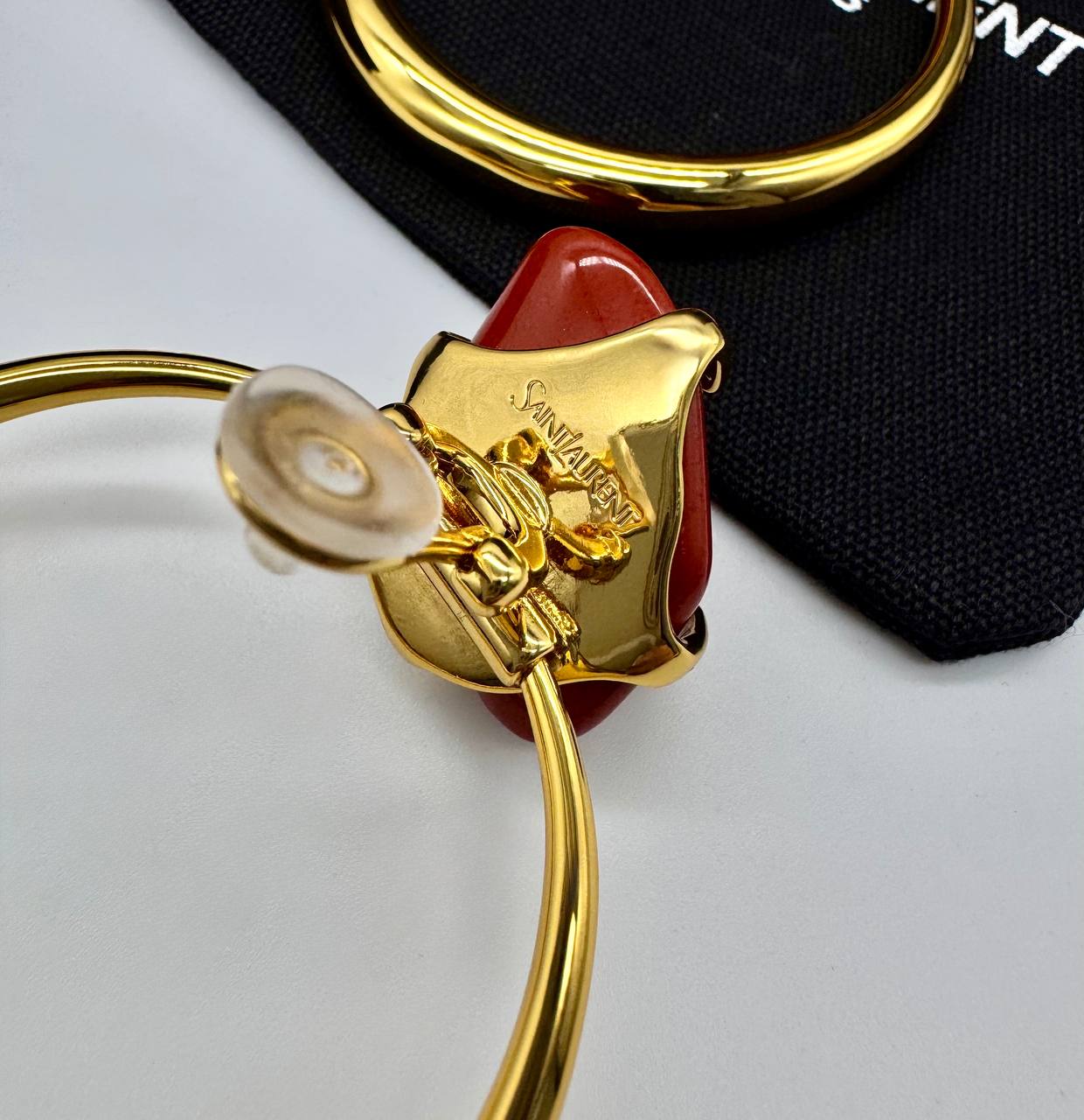 Фото Серьги-клипсы Yves Saint Laurent S9350