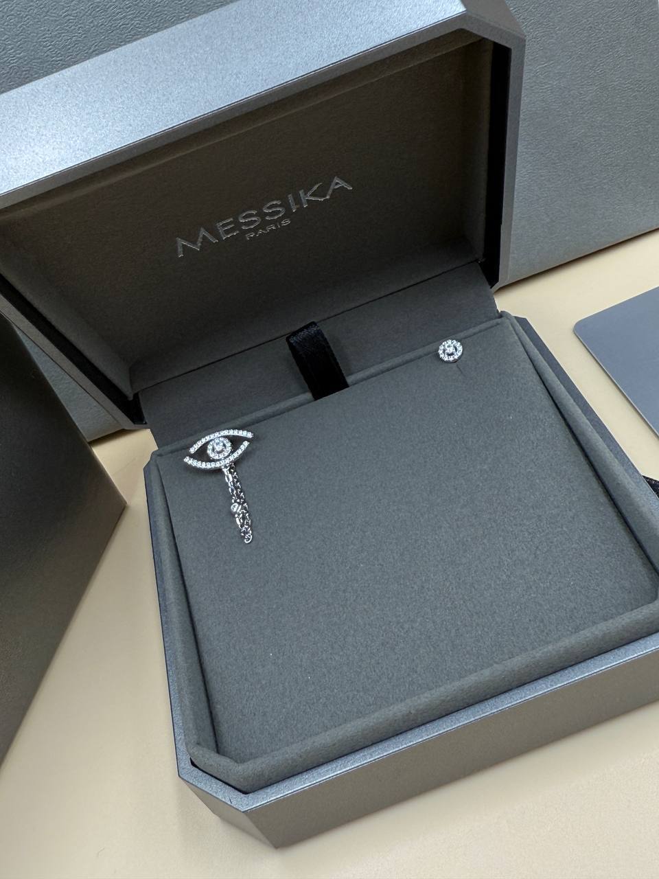 Фото Серьги Messika Lucky Eye S9384