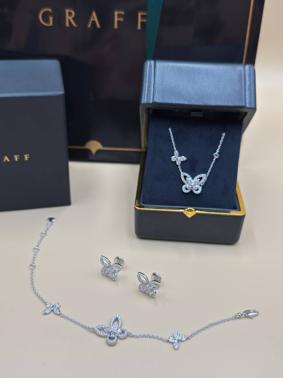 Фото Серьги Graff Butterfly S9452