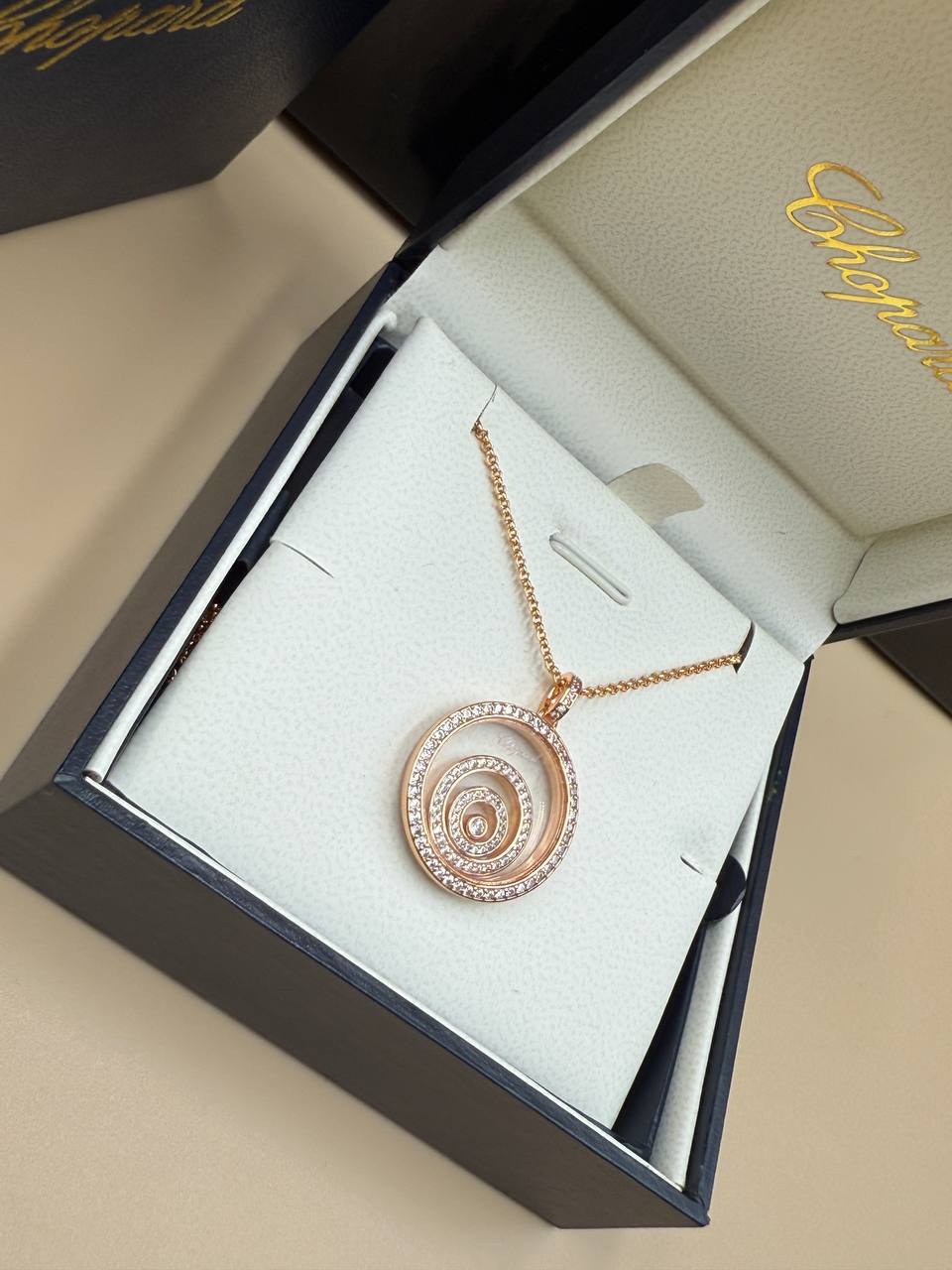 Фото Колье Chopard Happy Spirit S9468