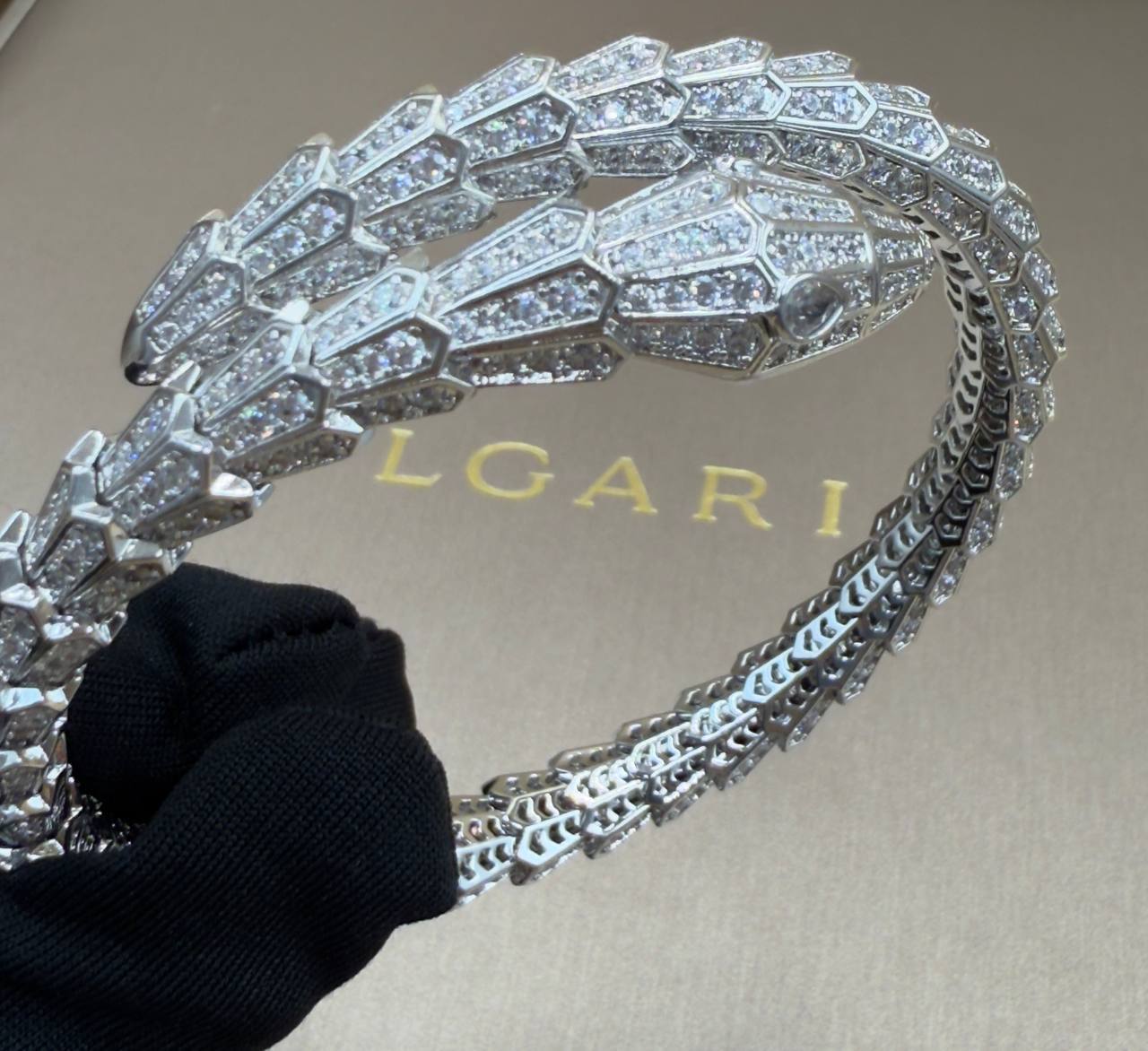 Фото Браслет Bvlgari Serpenti S9471