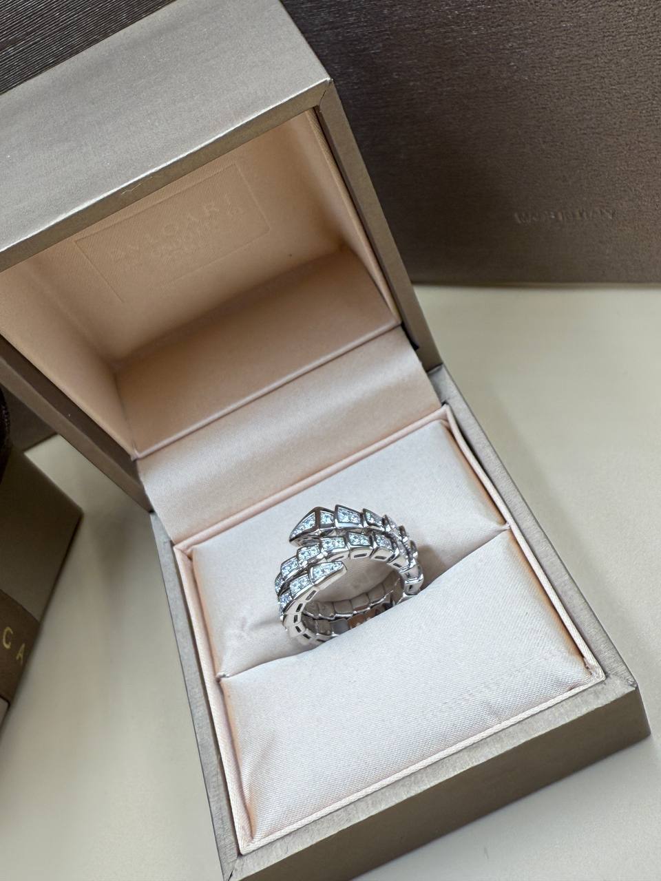 Фото Кольцо Bvlgari Serpenti Viper S9486