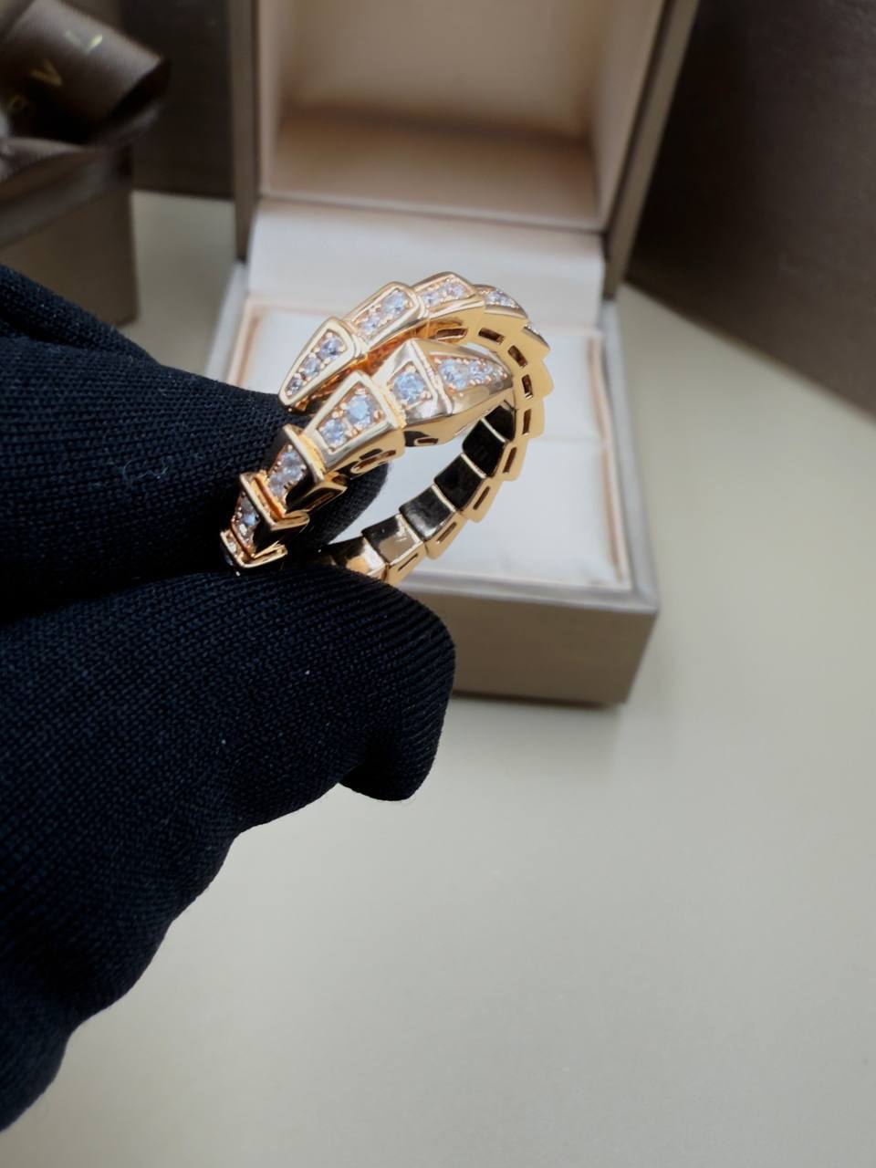 Фото Кольцо Bvlgari Serpenti Viper S9488