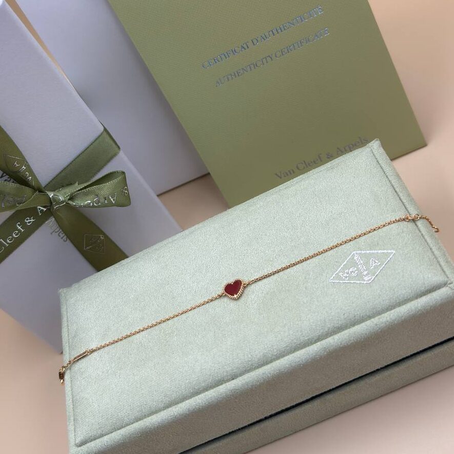 Фото Браслет Van Cleef & Arpels Sweet Alhambra Heart S9524
