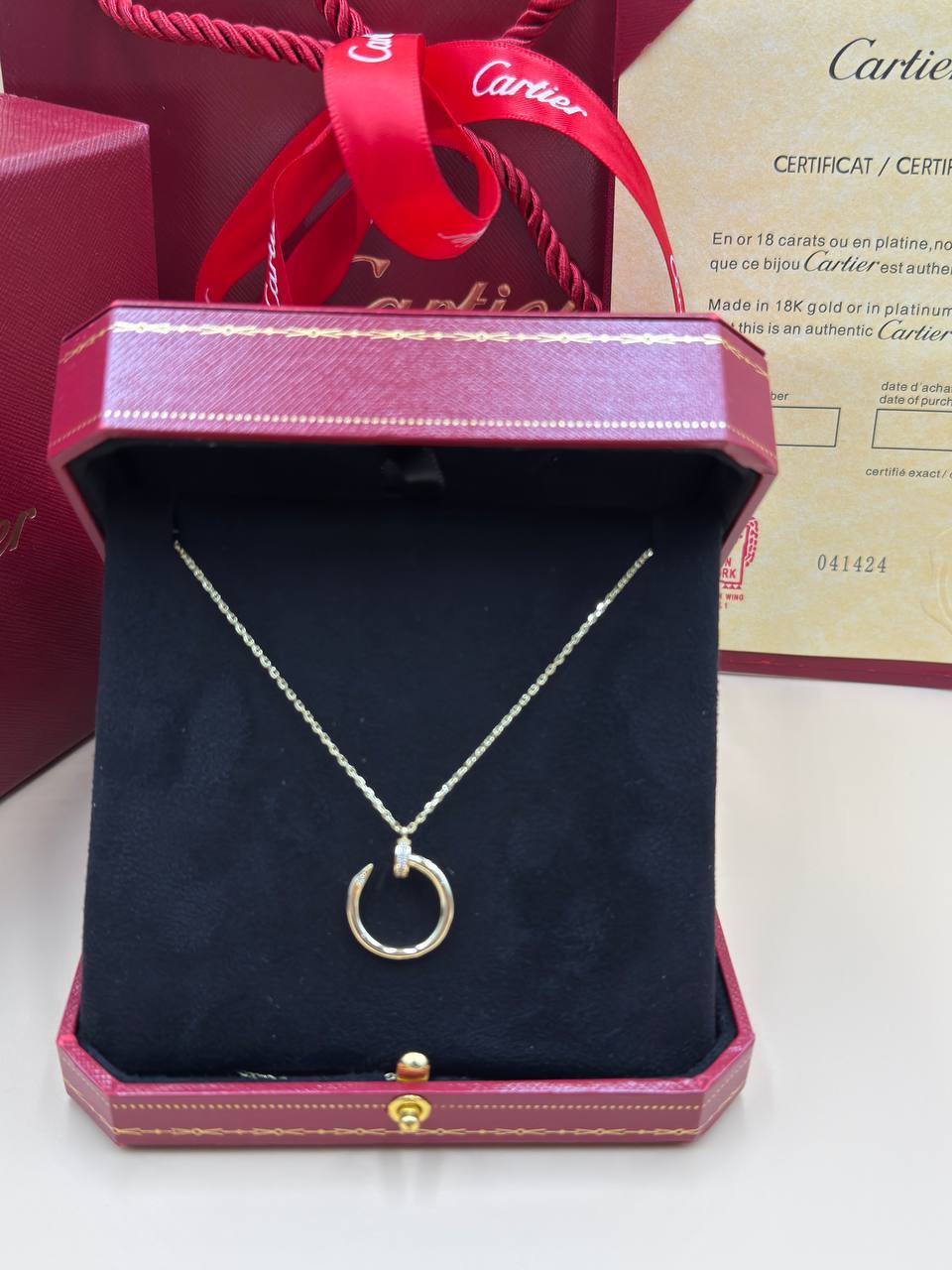 Фото Колье Cartier Juste Un Clou S9546