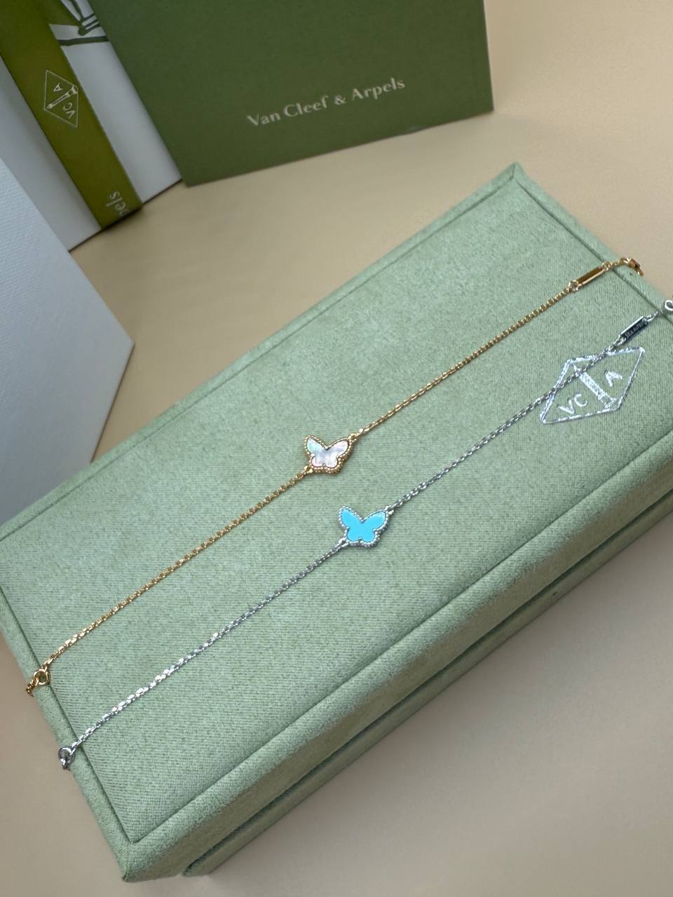 Фото Браслет Van Cleef & Arpels Sweet Butterflies S9567