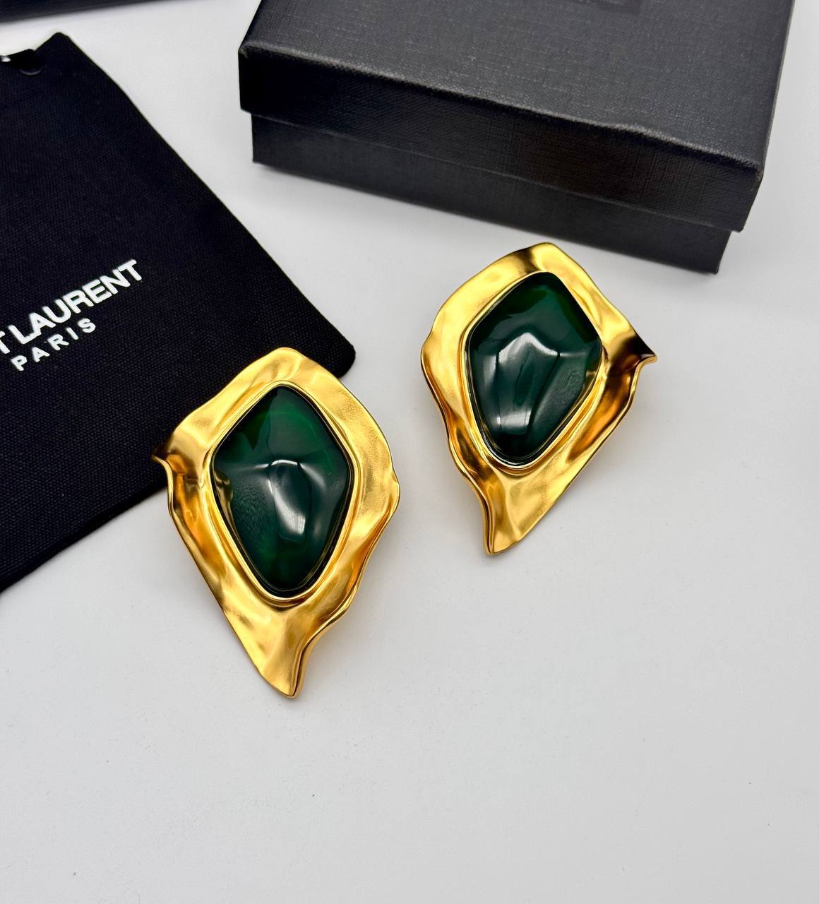 Фото Серьги-клипсы Yves Saint Laurent S9694