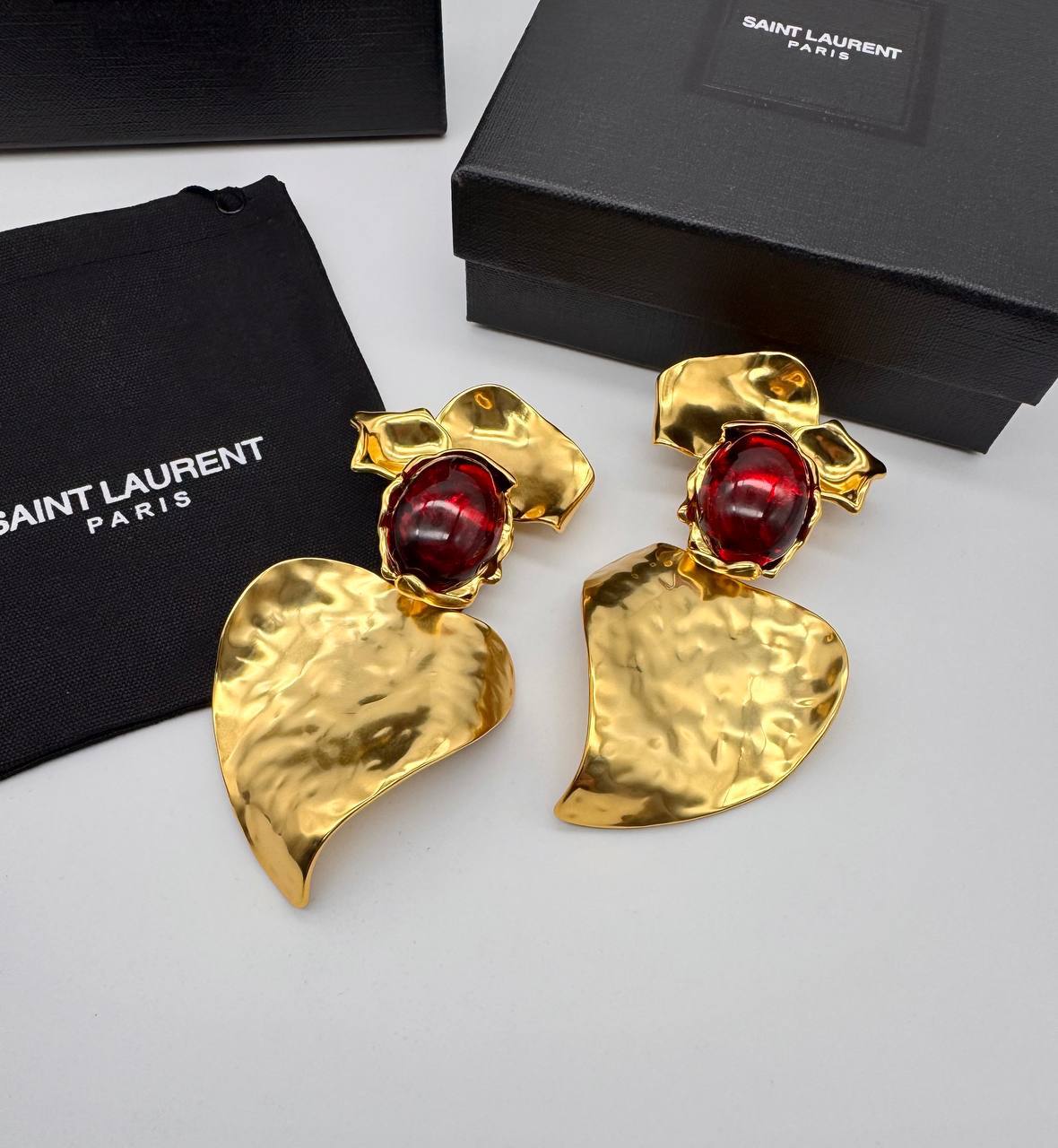 Фото Серьги-клипсы Yves Saint Laurent S9696