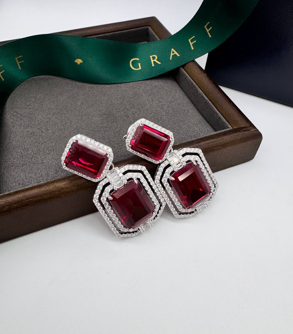 Фото Серьги Graff S9725