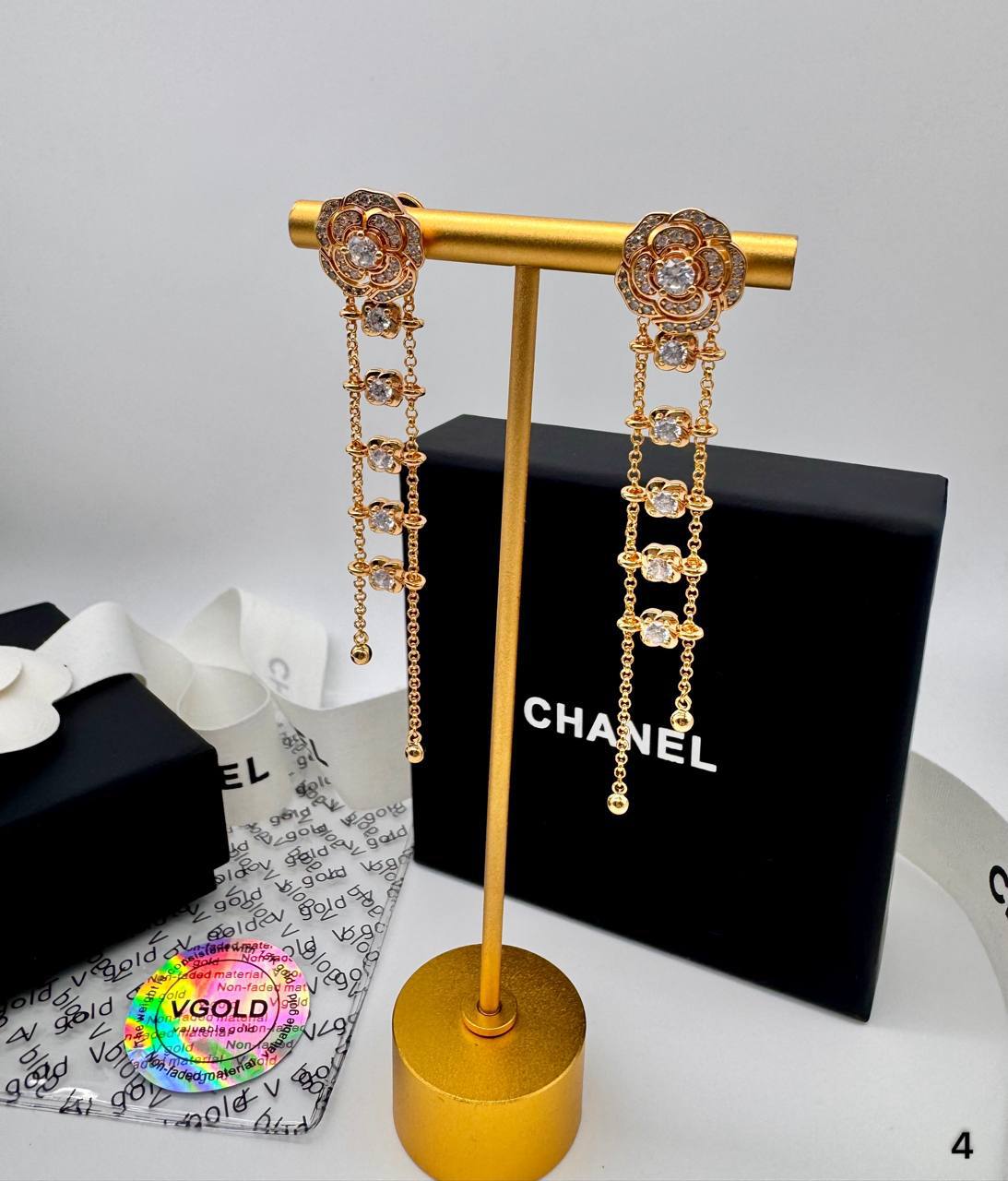 Фото Серьги Chanel Bouton de Camélia S9747