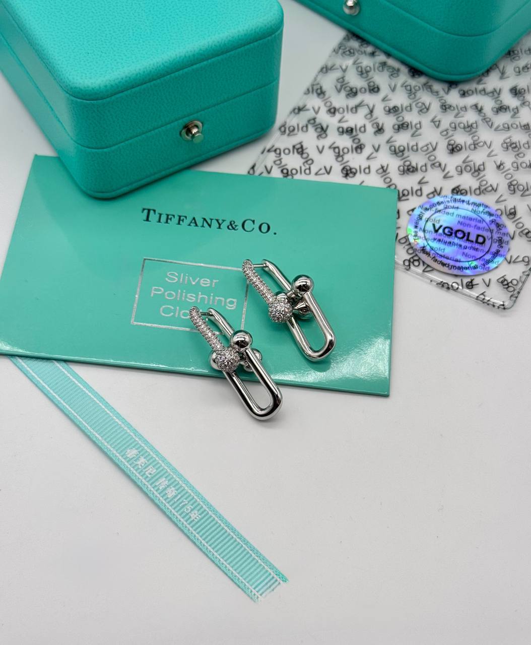 Фото Серьги Tiffany & Co HardWear S9756