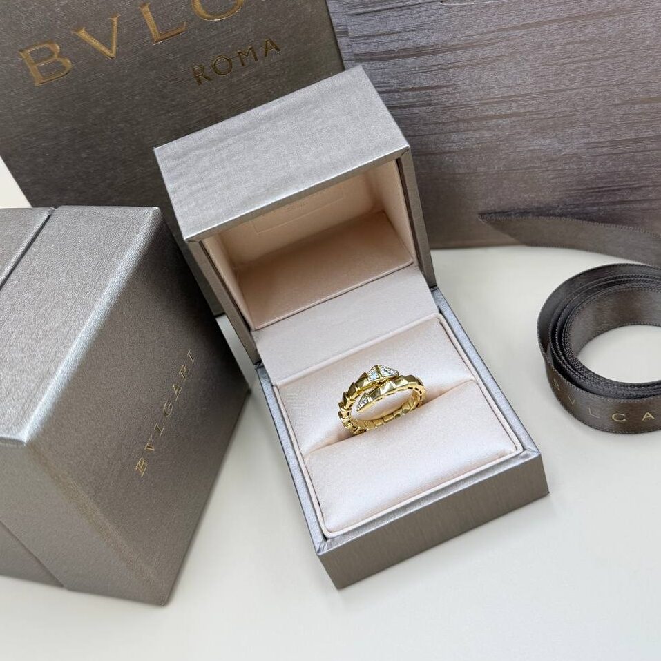 Фото Кольцо Bvlgari Serpenti Viper S9778