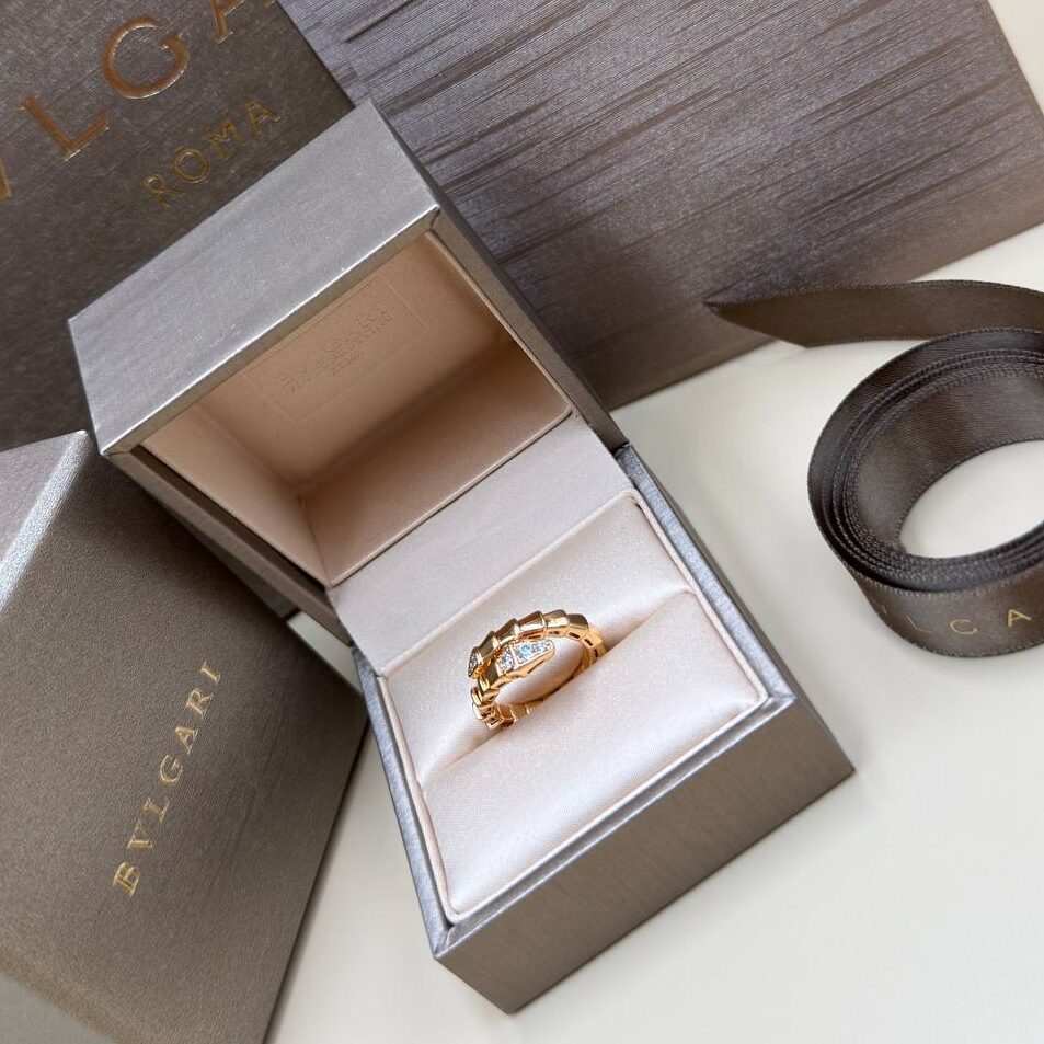 Фото Кольцо Bvlgari Serpenti Viper S9779
