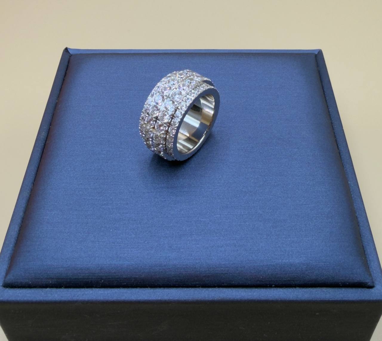 Фото Кольцо Piaget Possession S9786