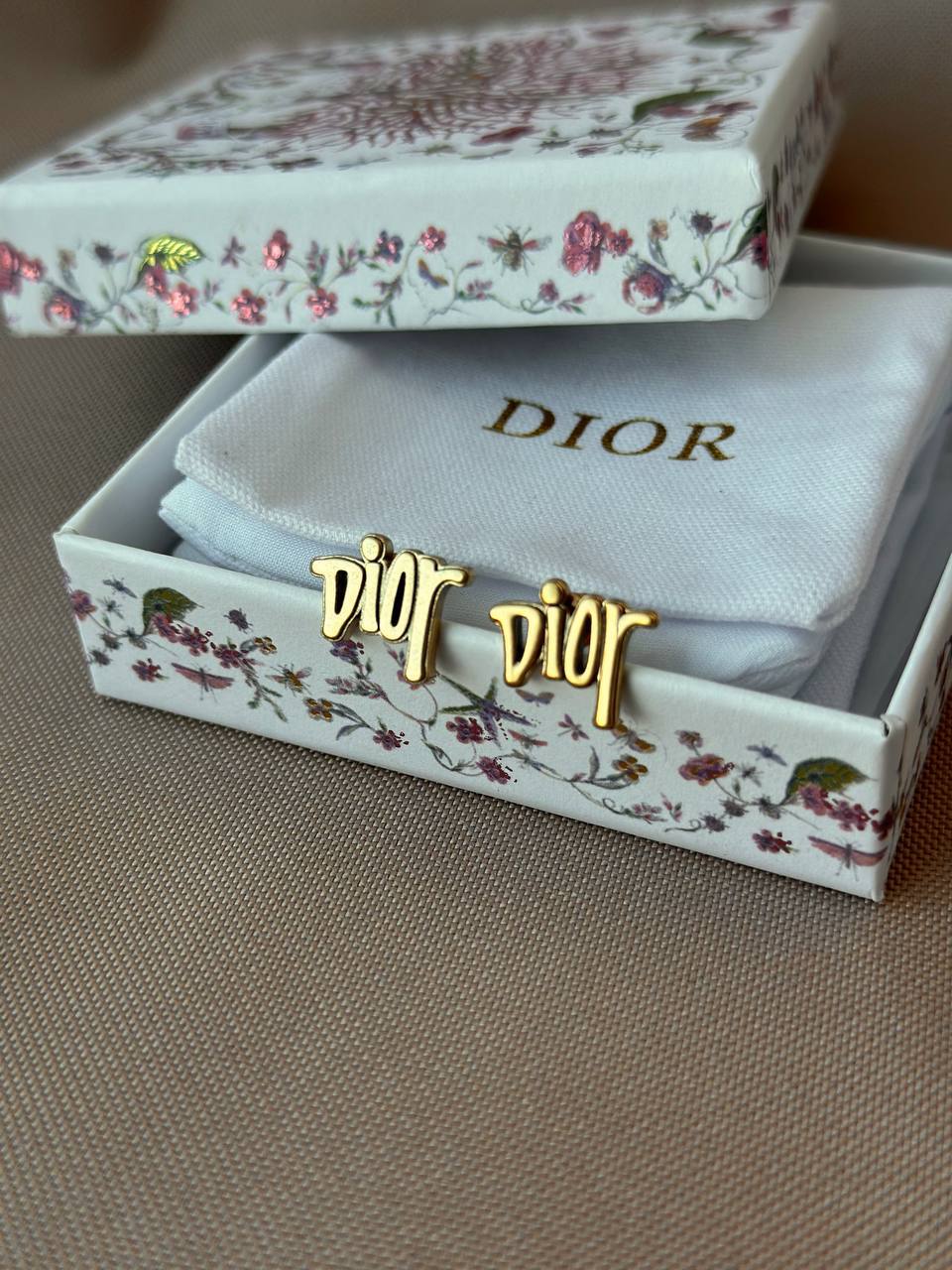 Фото Серьги Dior S9791