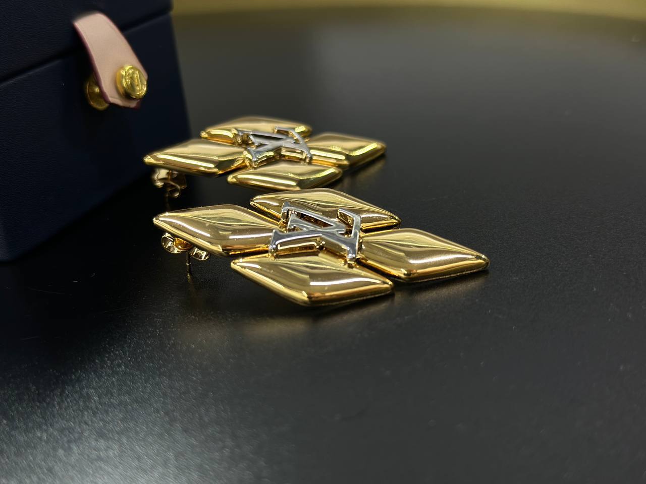 Фото Серьги Louis Vuitton S9836