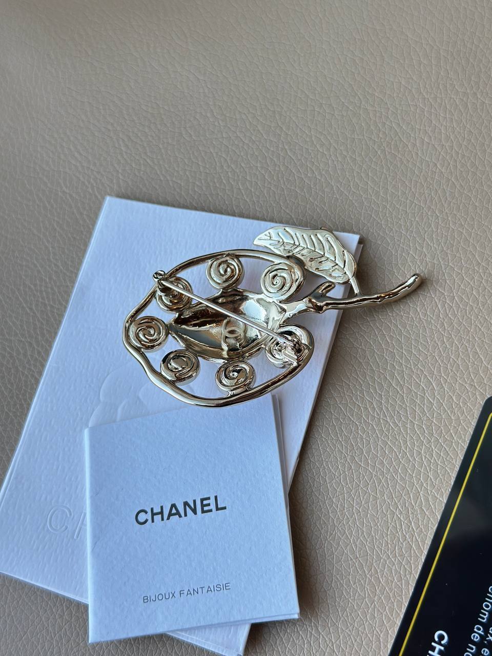 Фото Брошь Chanel S9848