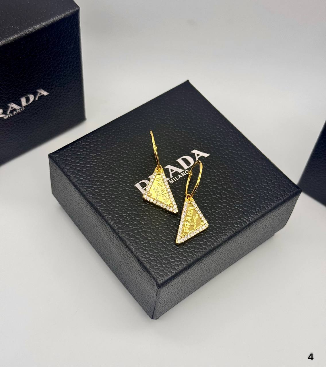 Фото Серьги Prada S9946