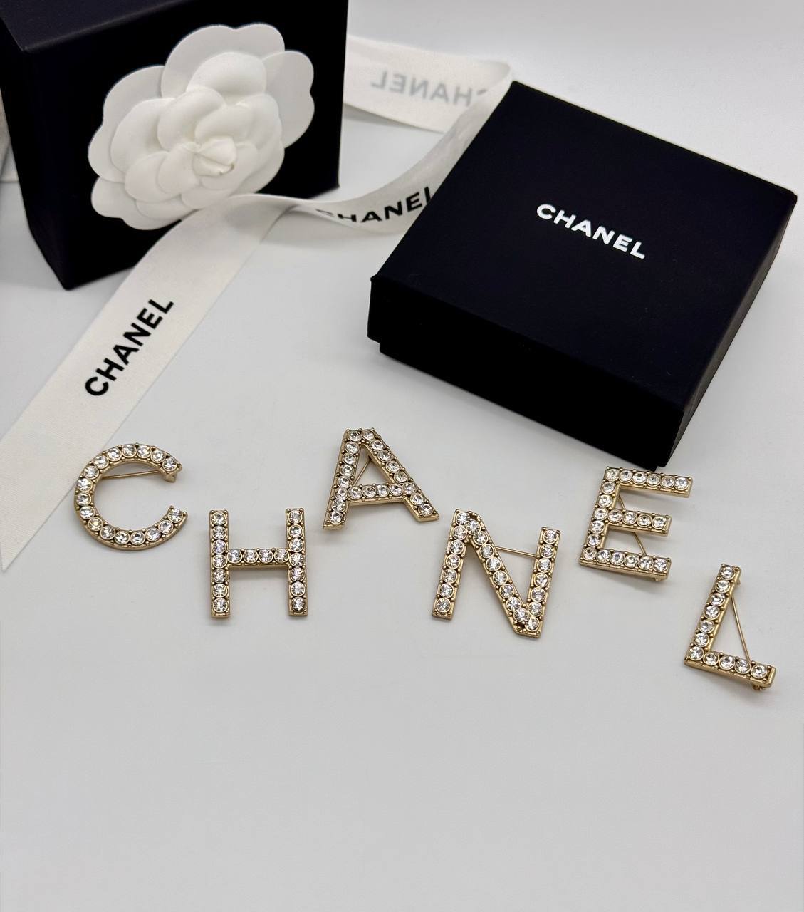 Фото Брошь Chanel S10061
