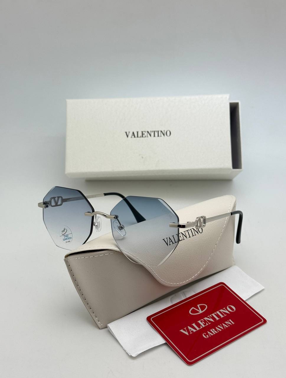 Фото Очки Valentino VLogo S10524