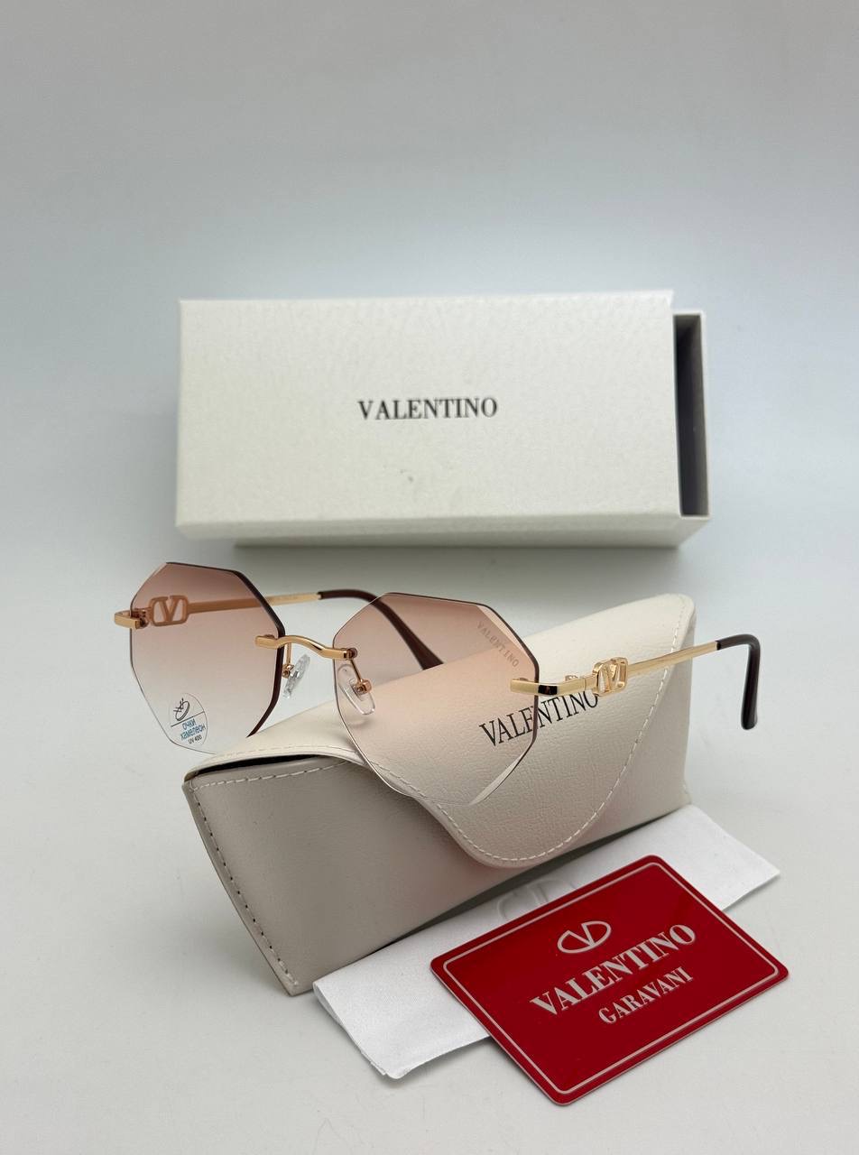 Фото Очки Valentino VLogo S10525