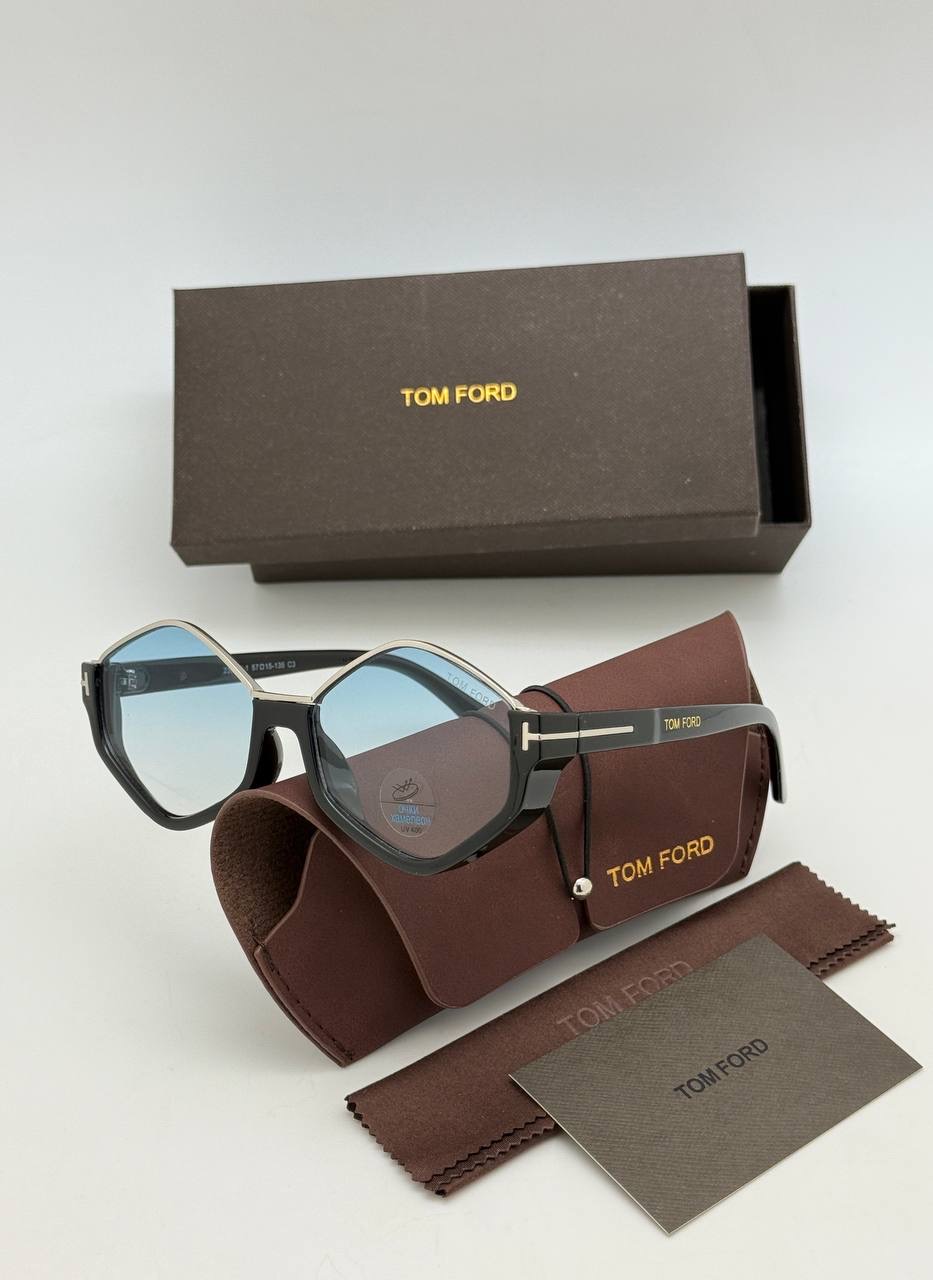 Фото Очки Tom Ford S10579