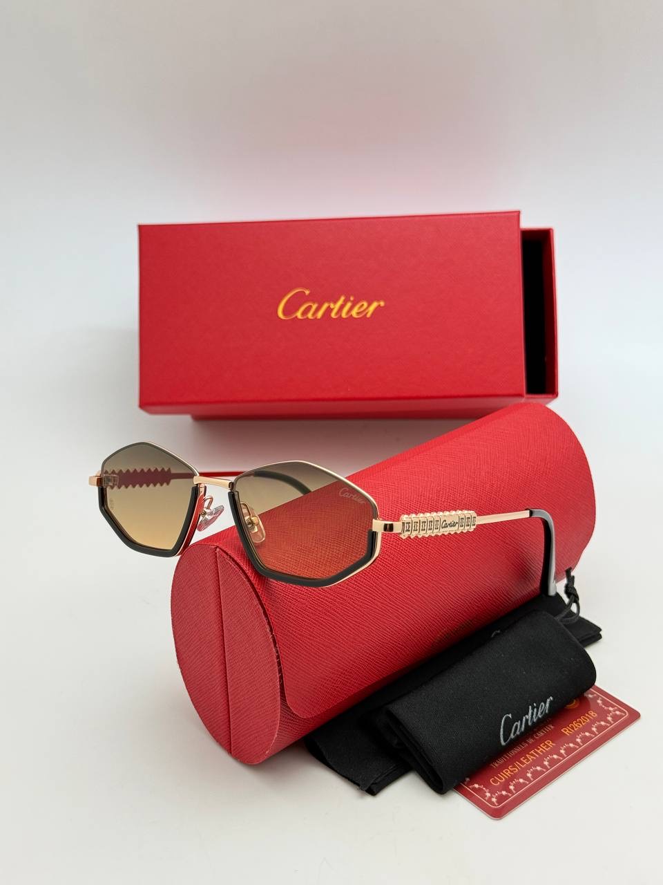 Фото Очки Cartier Clash S10625