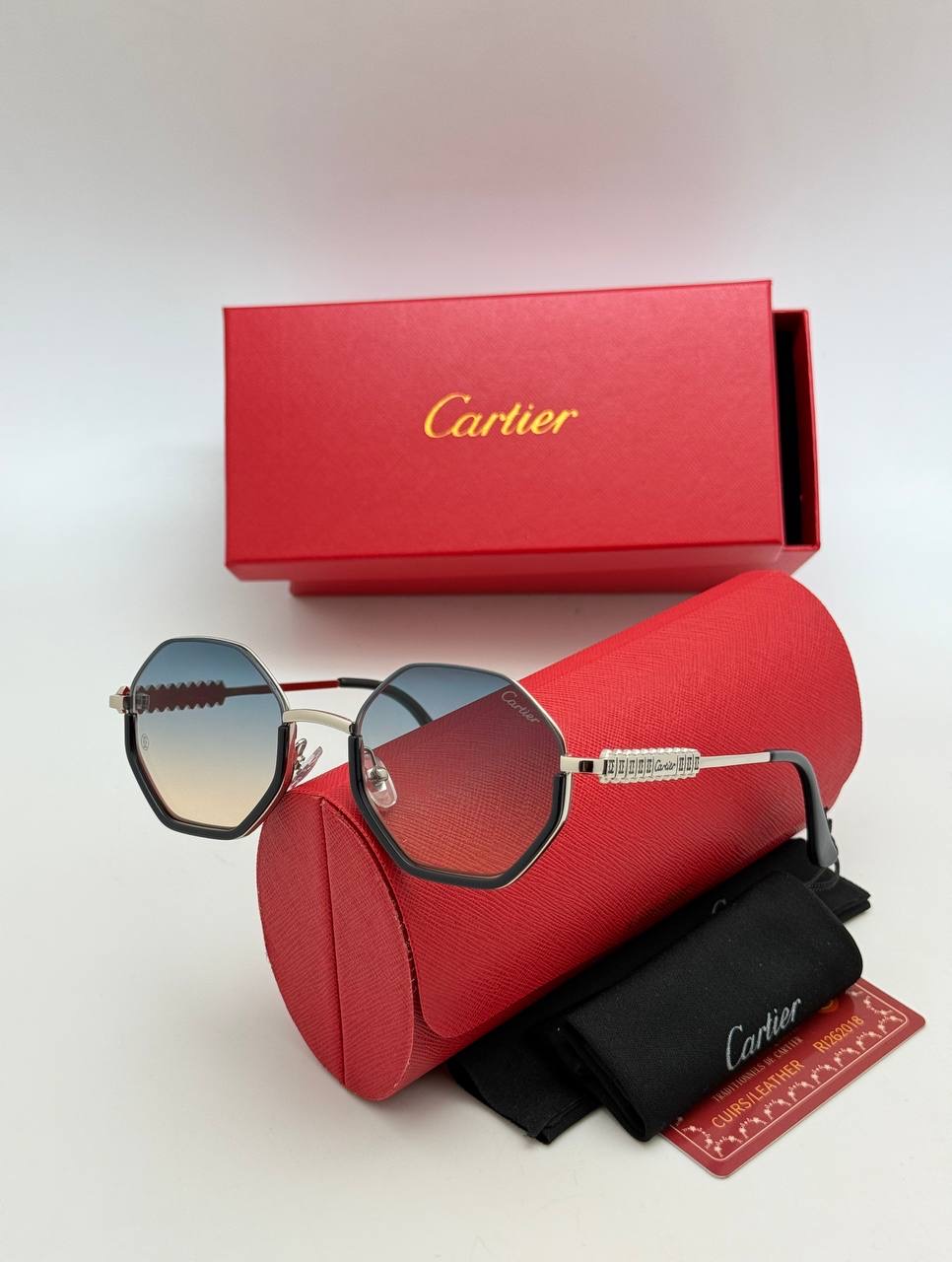 Фото Очки Cartier Clash S10629