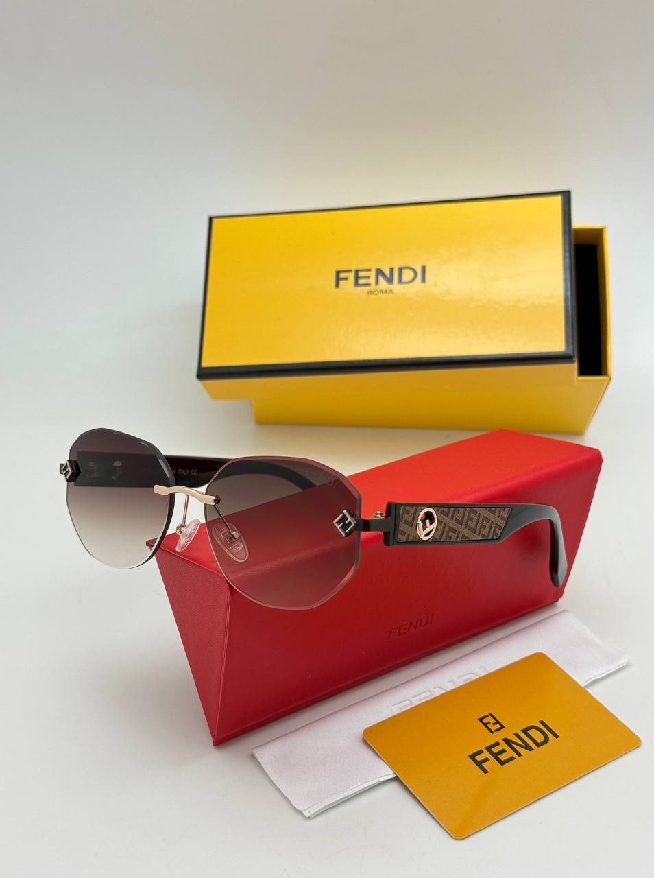 Фото Очки Fendi S10638