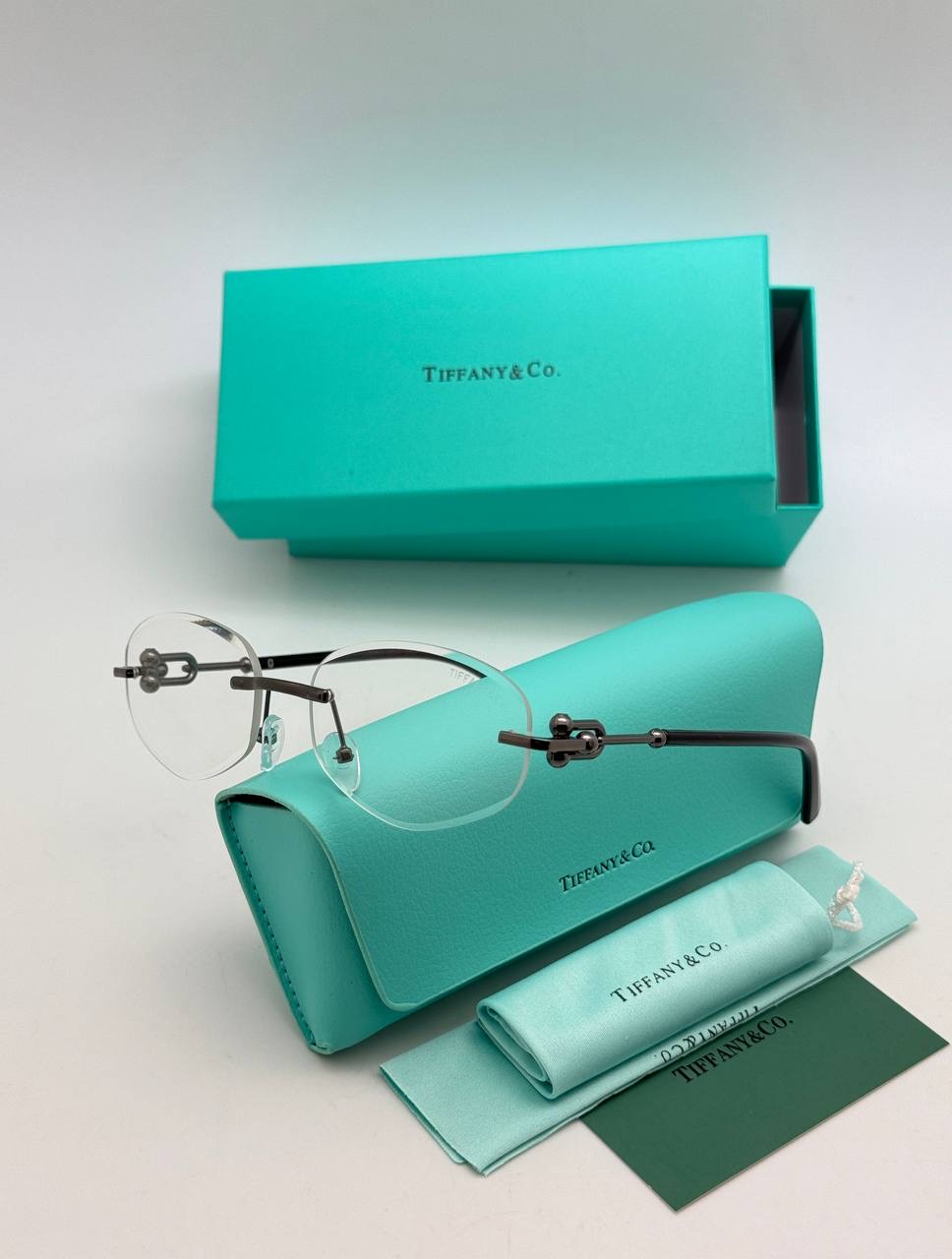 Фото Очки Tiffany & Co HardWear S10655