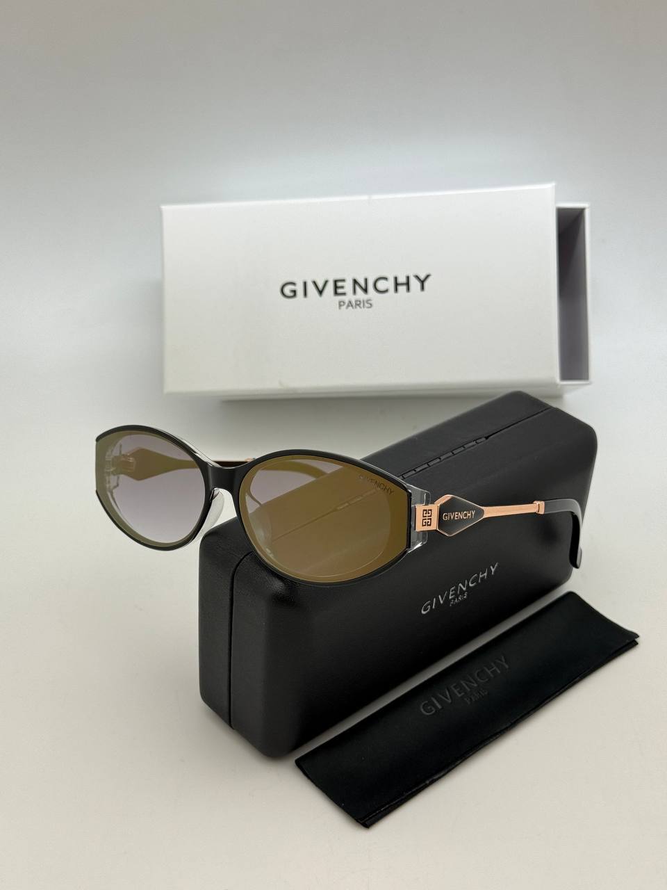 Фото Очки Givenchy S10292