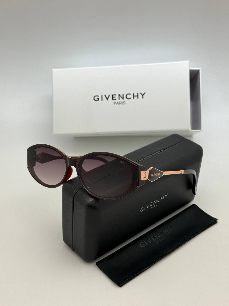 Фото Очки Givenchy S10297