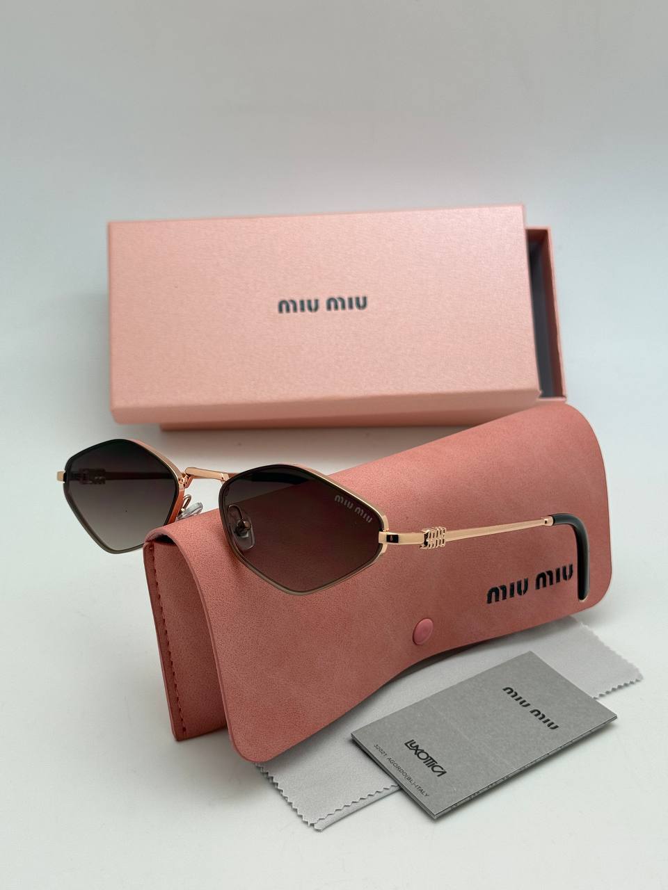 Фото Очки Miu Miu S10308