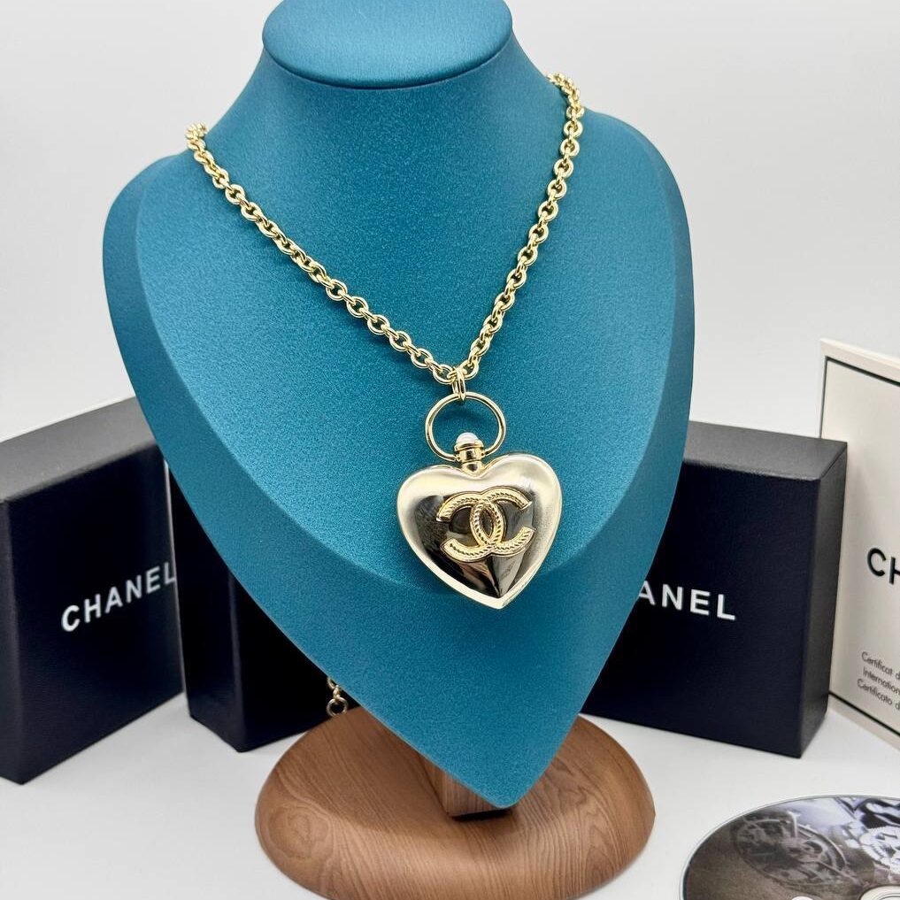 Фото Колье Chanel B5371