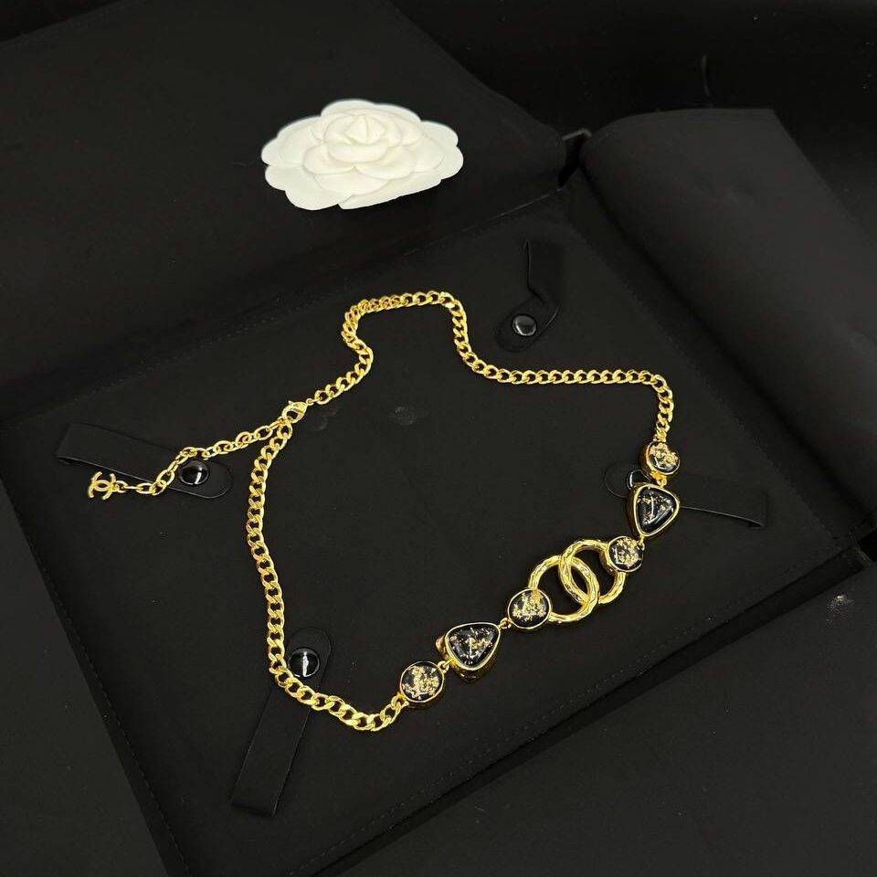 Фото Колье Chanel B5395