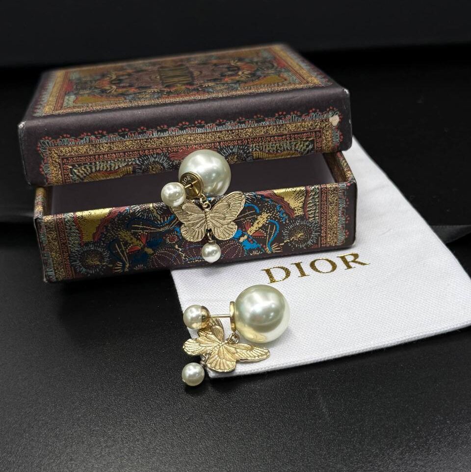 Фото Серьги Dior B5398