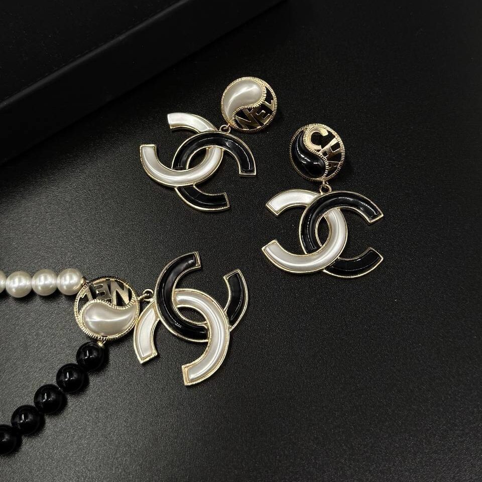 Фото Серьги Chanel B5410