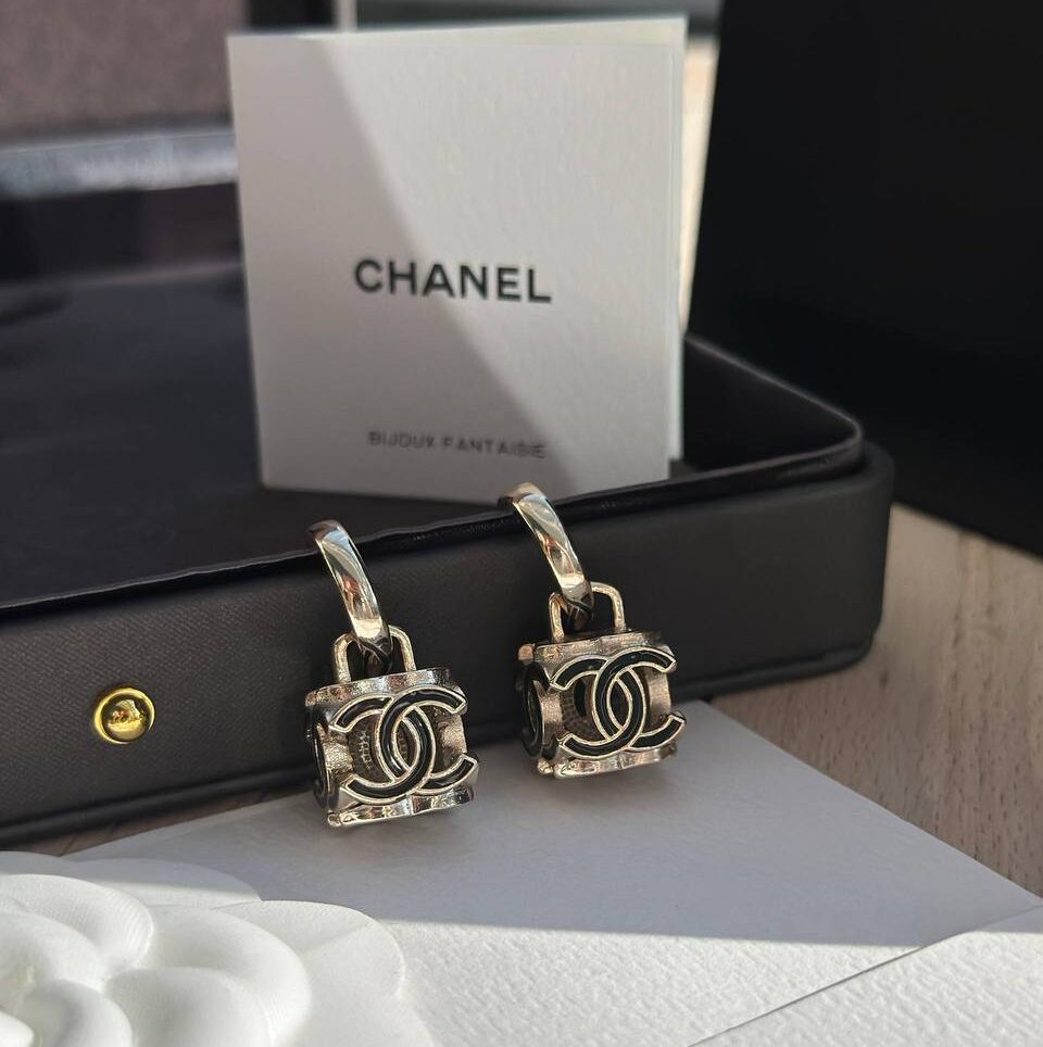 Фото Серьги Chanel B5429