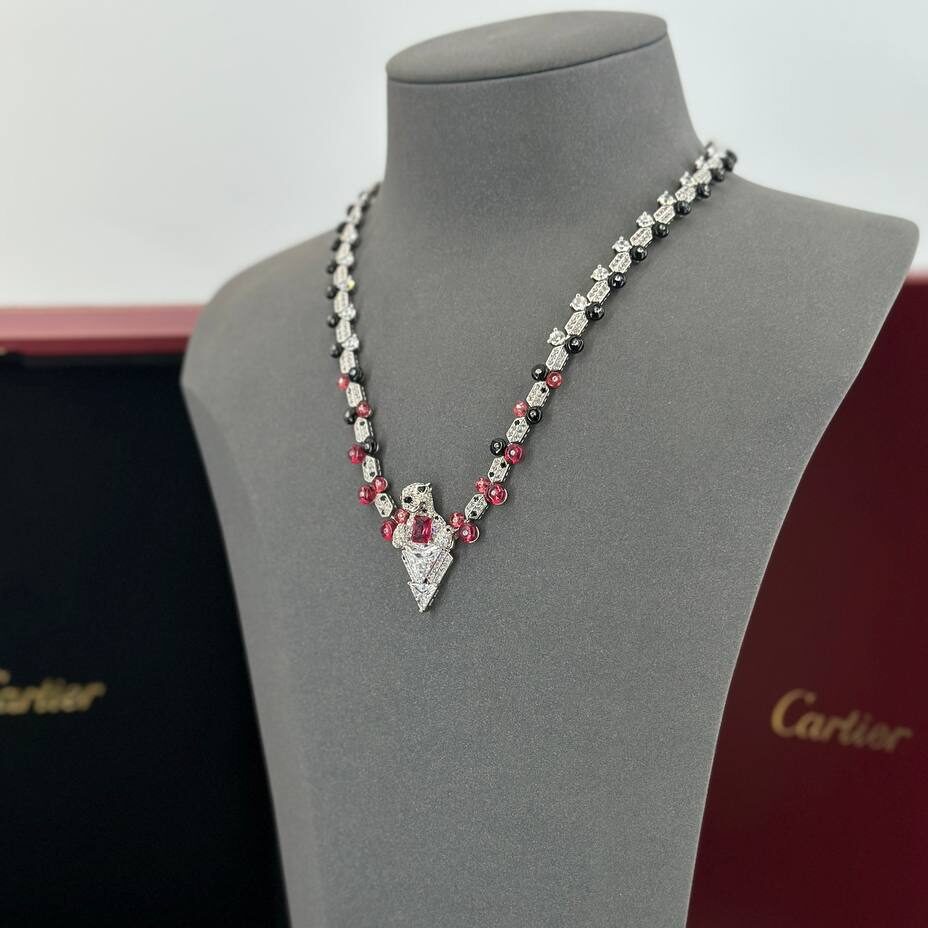 Фото Колье Cartier de Panthere B5488