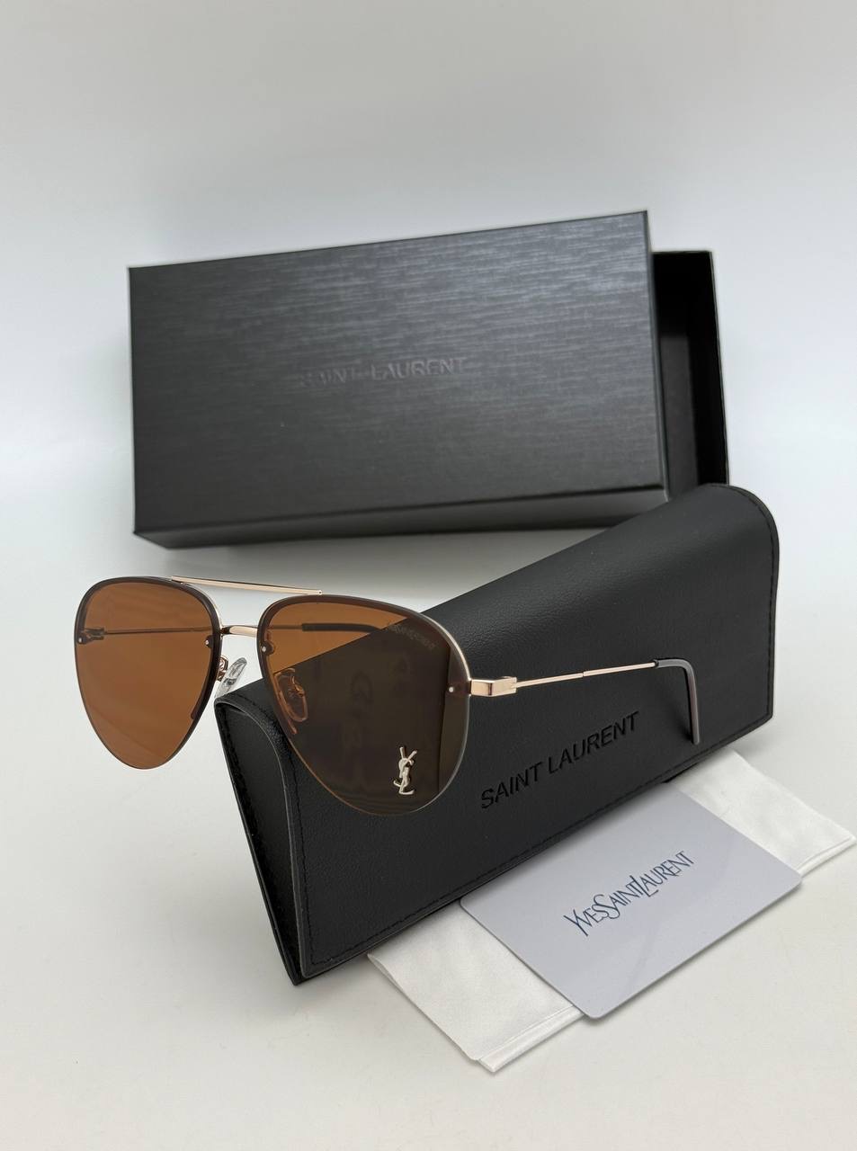 Фото Очки Yves Saint Laurent S11041
