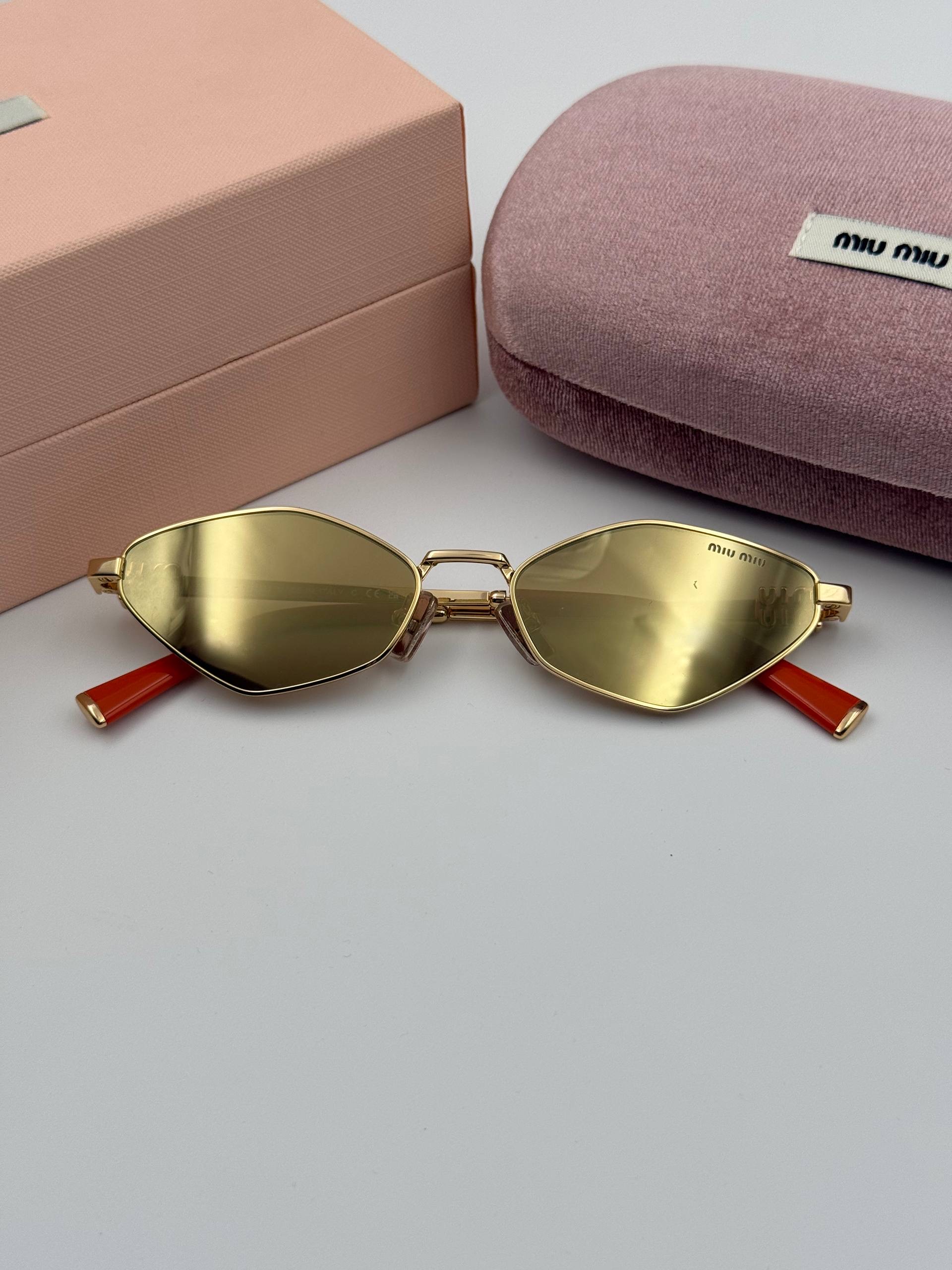 Фото Очки Miu Miu Logo S11257