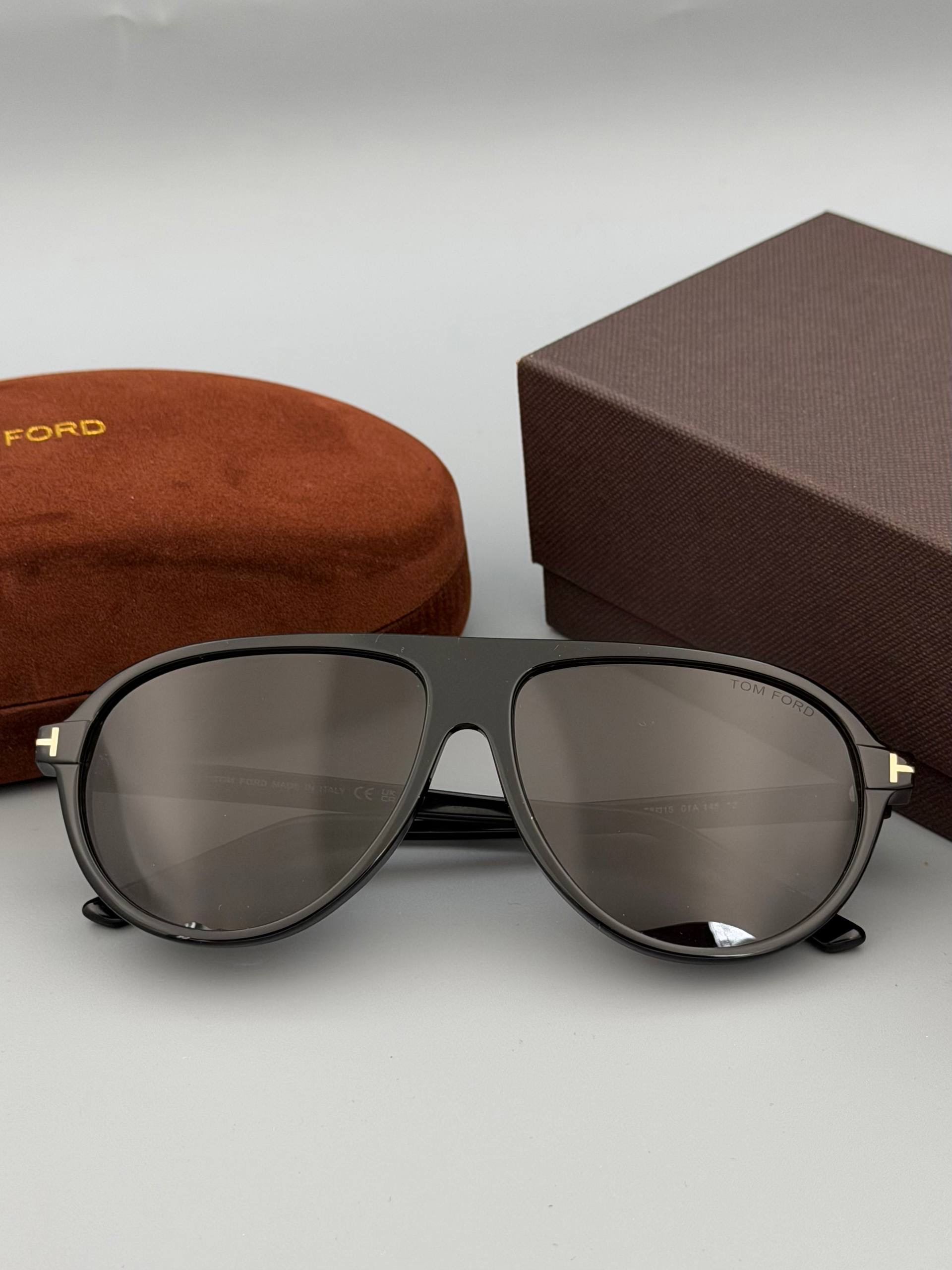 Фото Очки Tom Ford S11299
