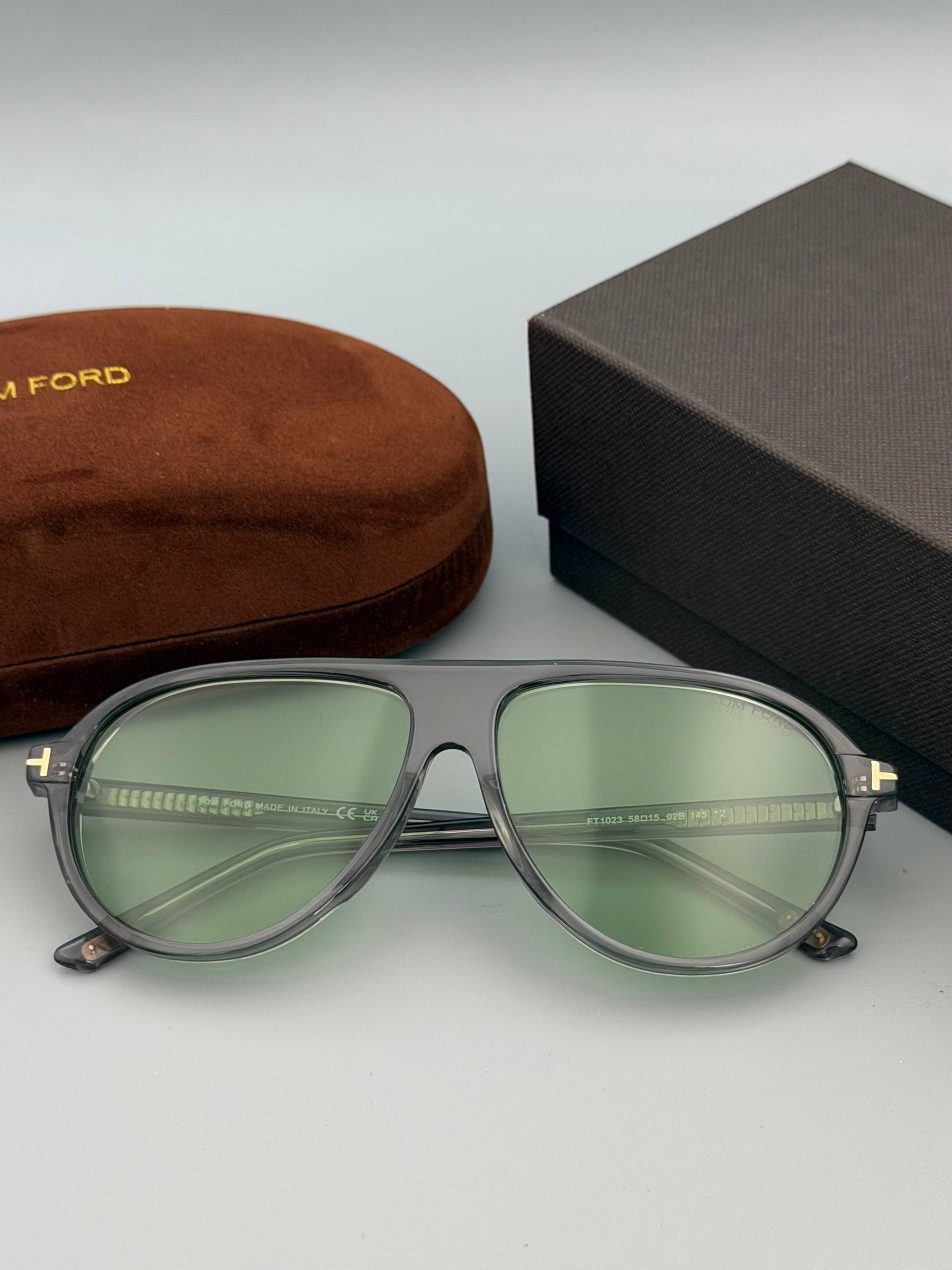 Фото Очки Tom Ford S11300