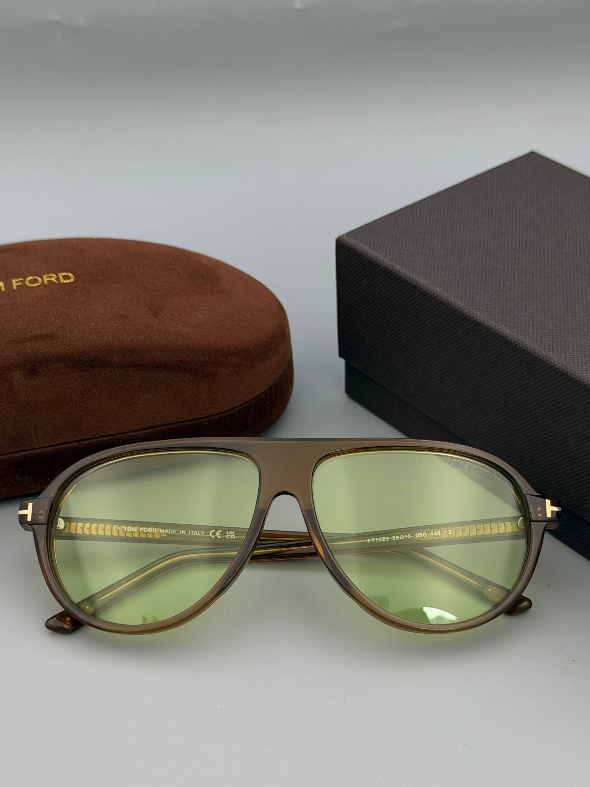 Фото Очки Tom Ford S11301